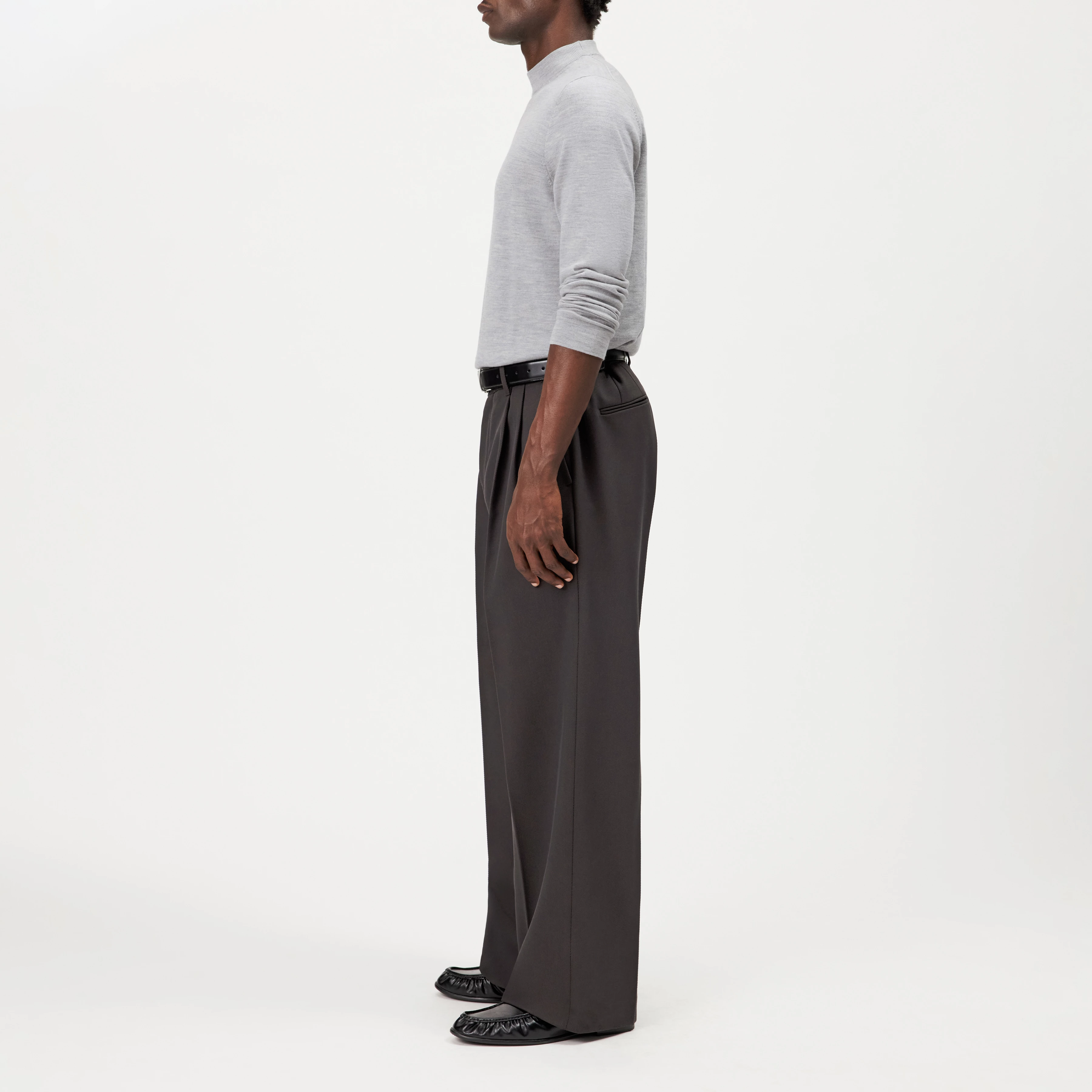 ARWON - Fitted turtleneck jumper in pure Merino wool - men - grey - Seitenansicht