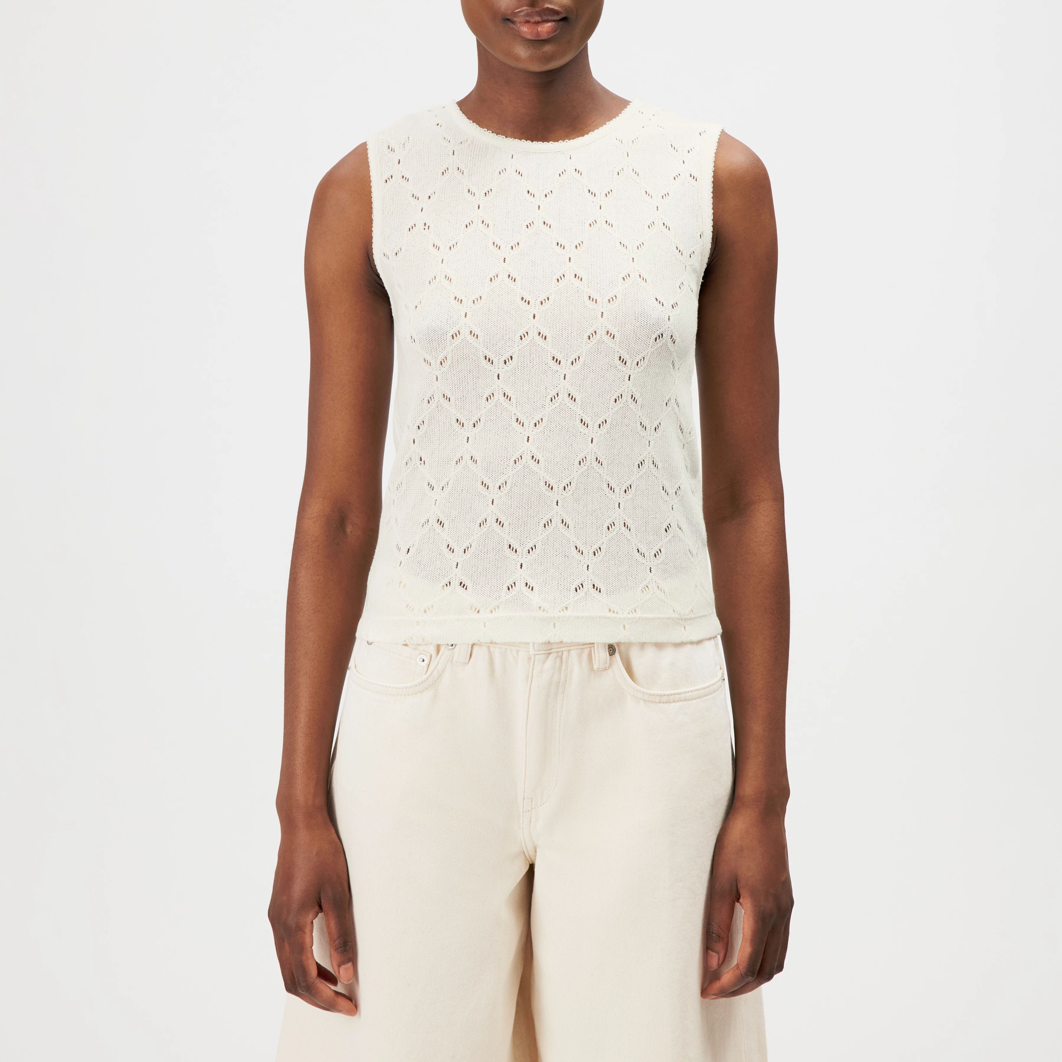 FARIDA - Slim Fit Cotton Blend Top with Embroidered Finishes - women - off white - Frontansicht