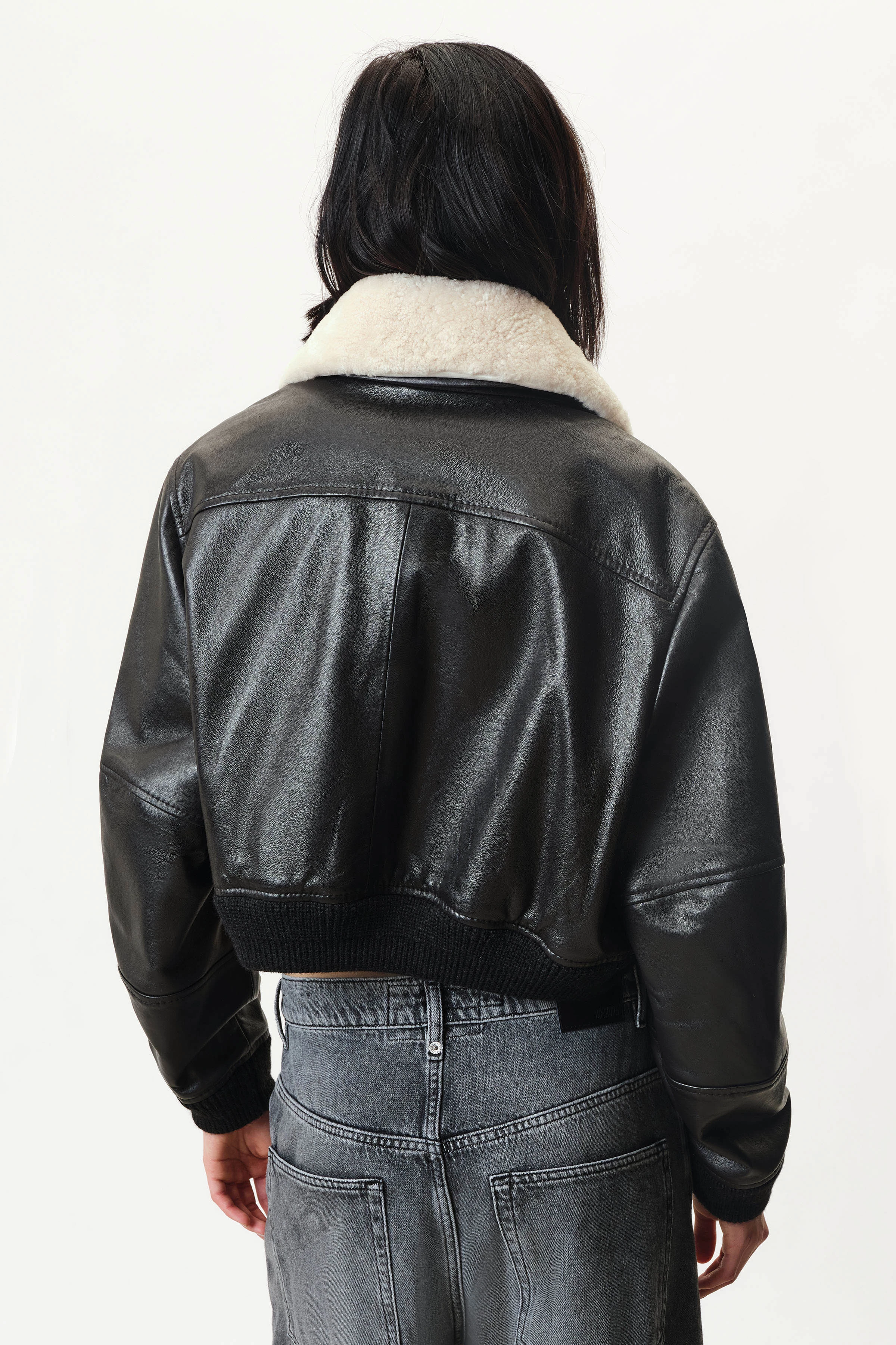 FOXLEY - Kurze Pilotenjacke in Nappaleder mit glänzender Oberfläche - Damen - schwarz - Rückansicht