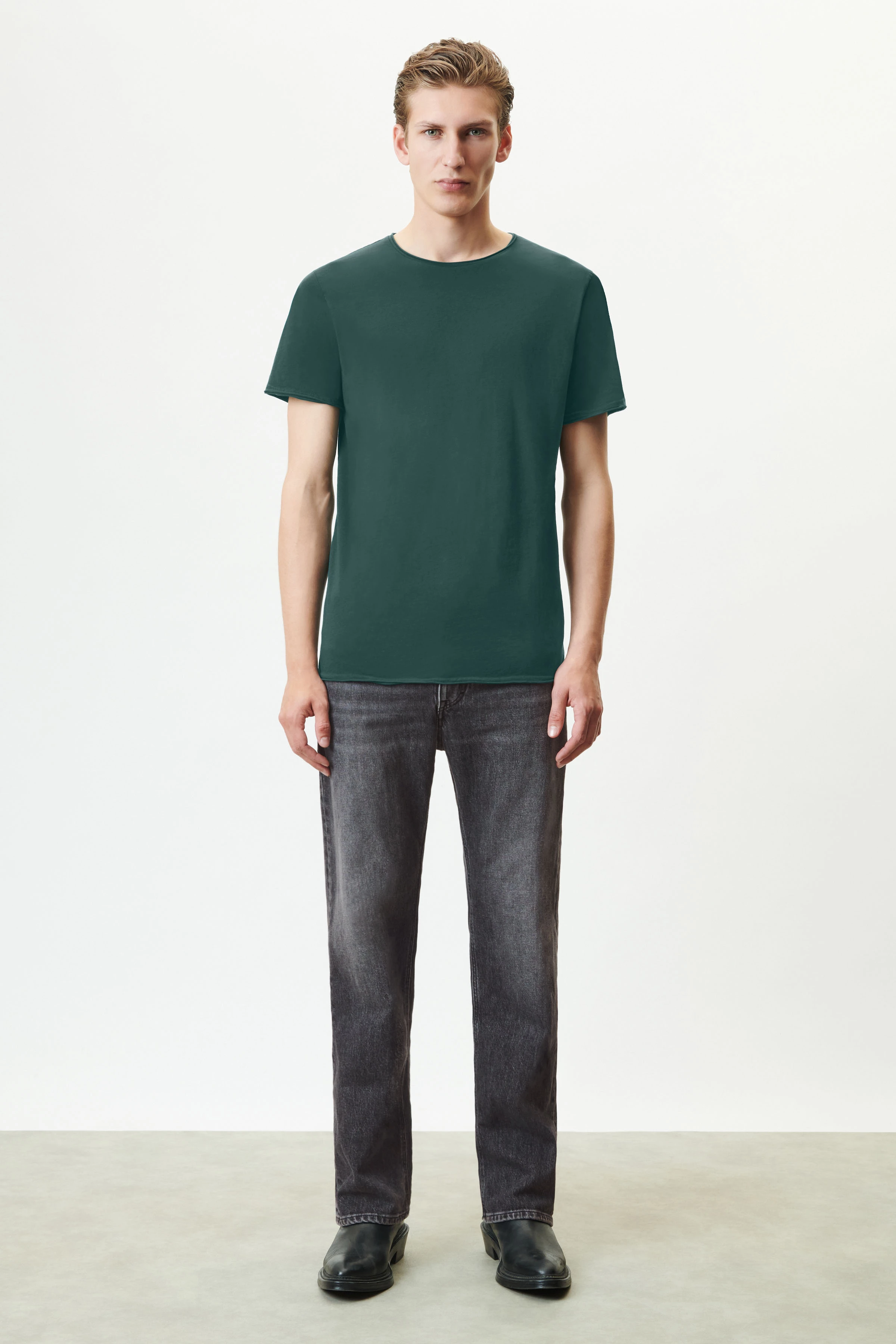 KENDRICK - cotton relaxed fit t-shirt - men - green - Ganzkörper-Frontansicht