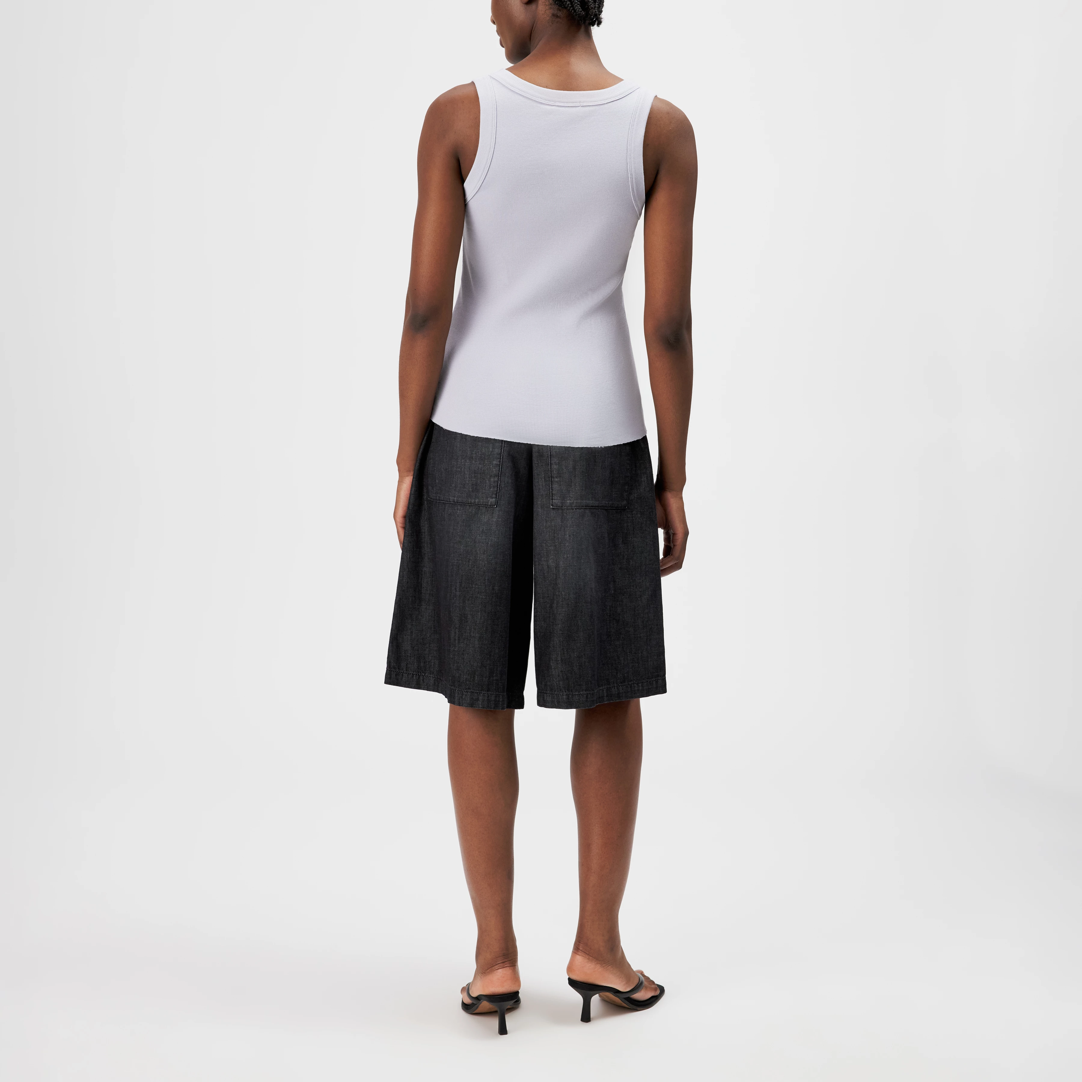 TAVIRA - Ribbed tank top with feminine round neckline - women - grey - Rückansicht