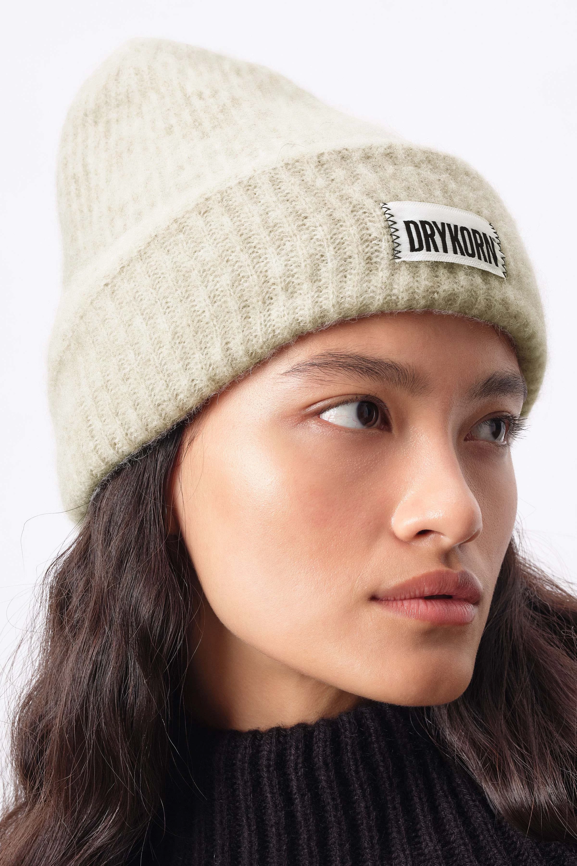 LOAH - Beanie in Alpaka-Mix - Unisex - braun - Ganzkörper-Frontansicht