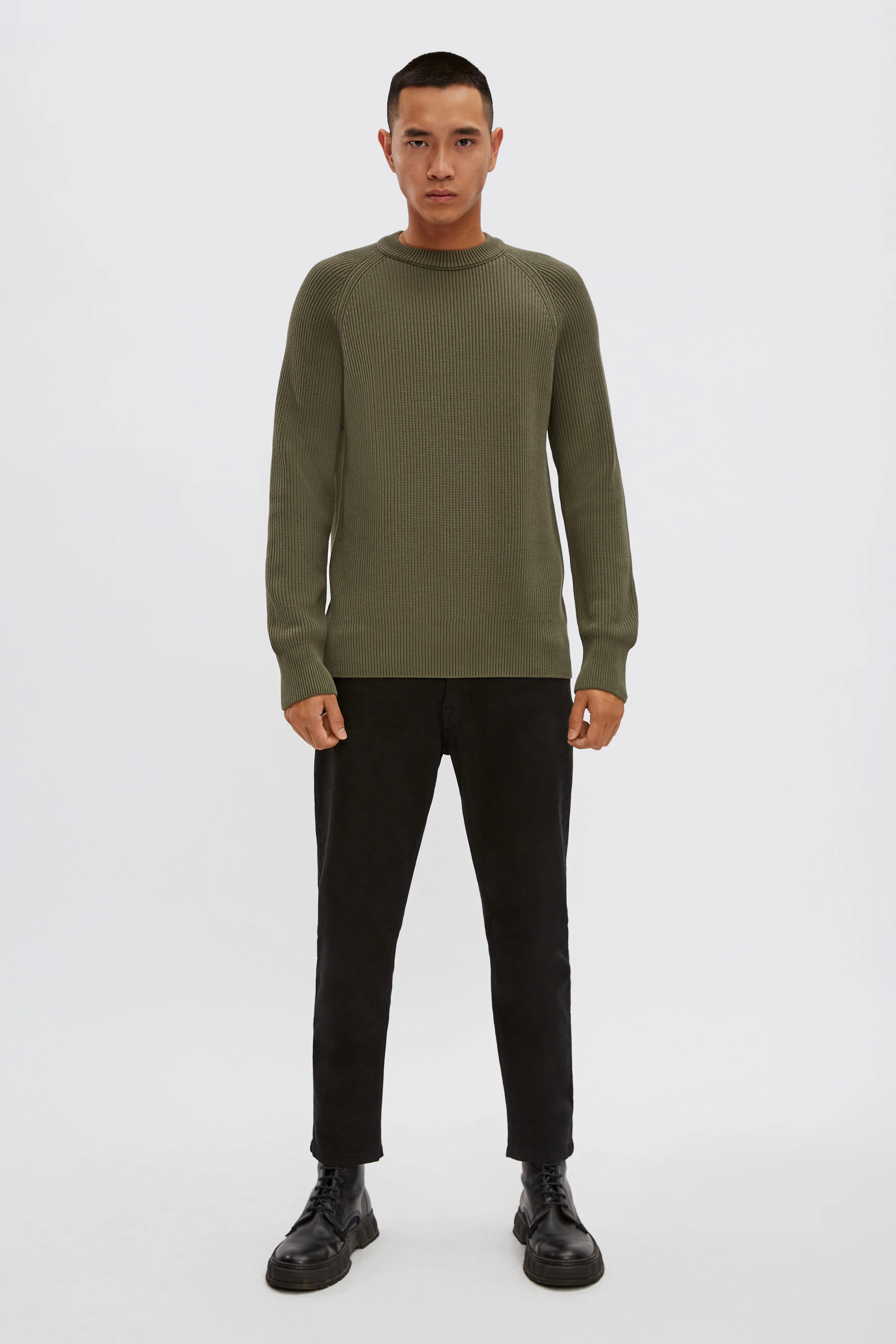 AARON - Pull en coton raglan - men - olive - Ganzkörper-Frontansicht