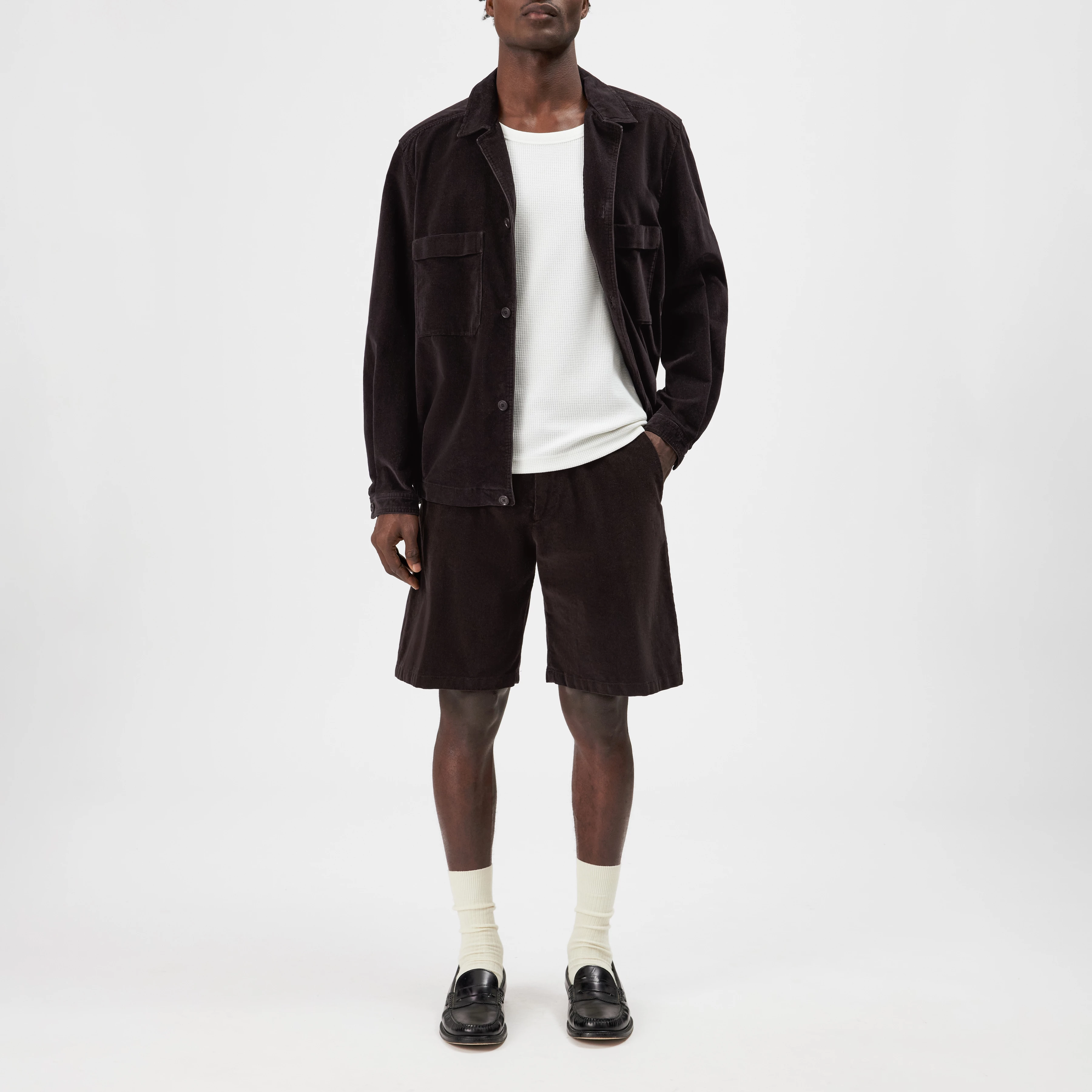 YASAN - Regular Fit Corduroy Shorts - men - brown - Ganzkörper-Frontansicht