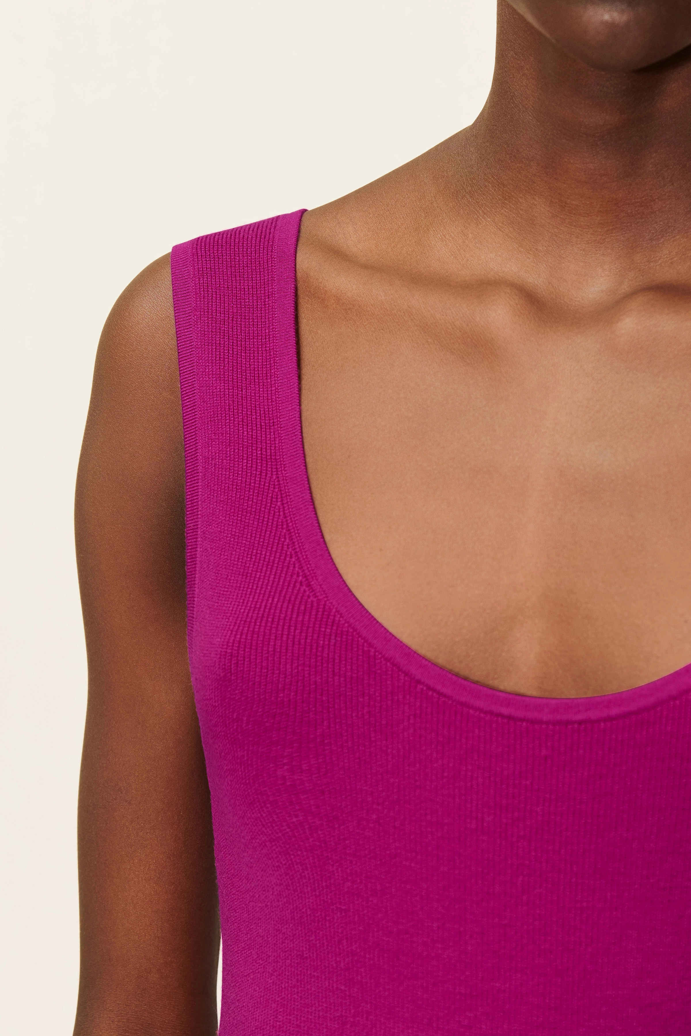 SEVERE - Gebreide midi-jurk van zachte viscose - dames - purper - Seitenansicht