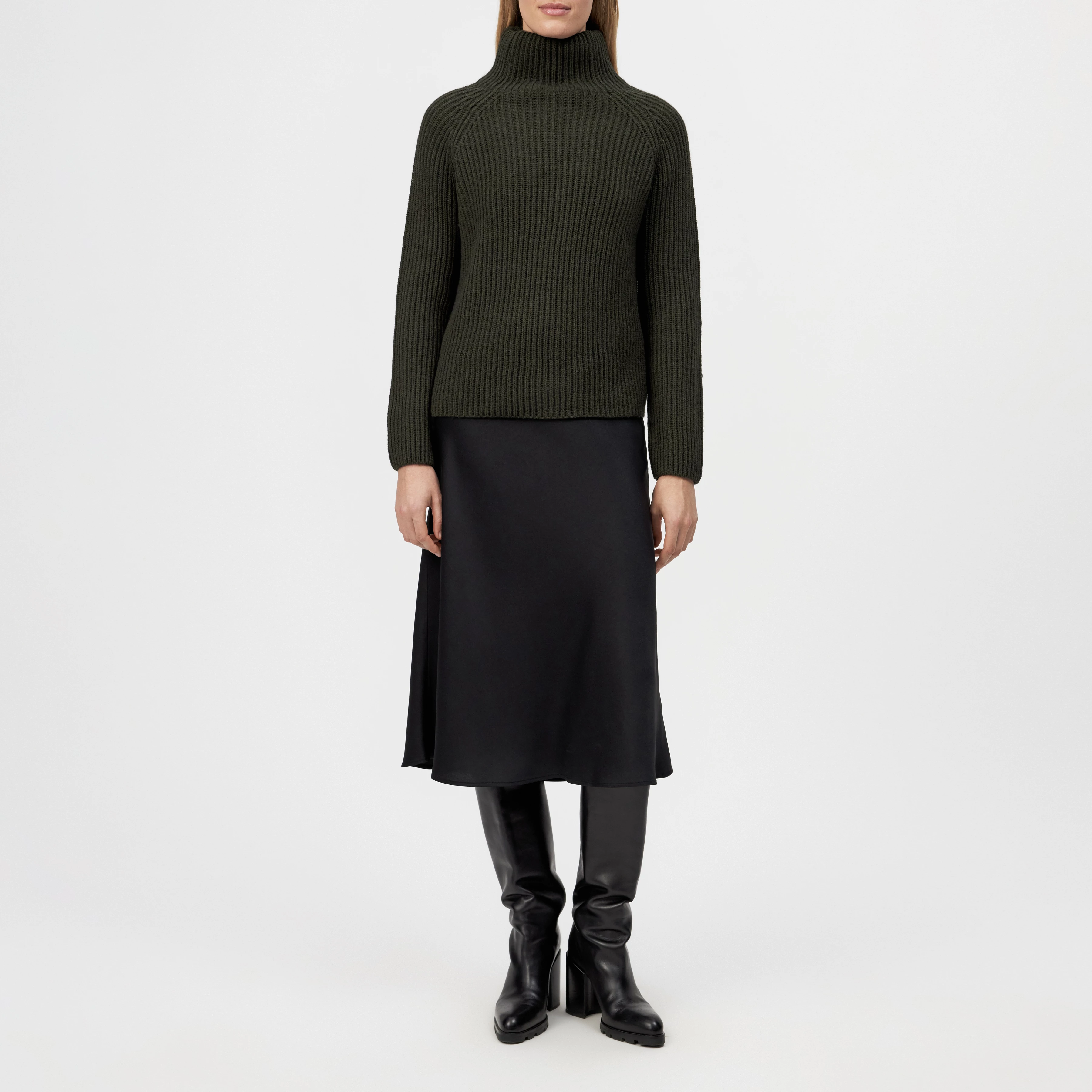 ARWEN - Pull à col roulé en laine et alpaga - women - vert - Ganzkörper-Frontansicht