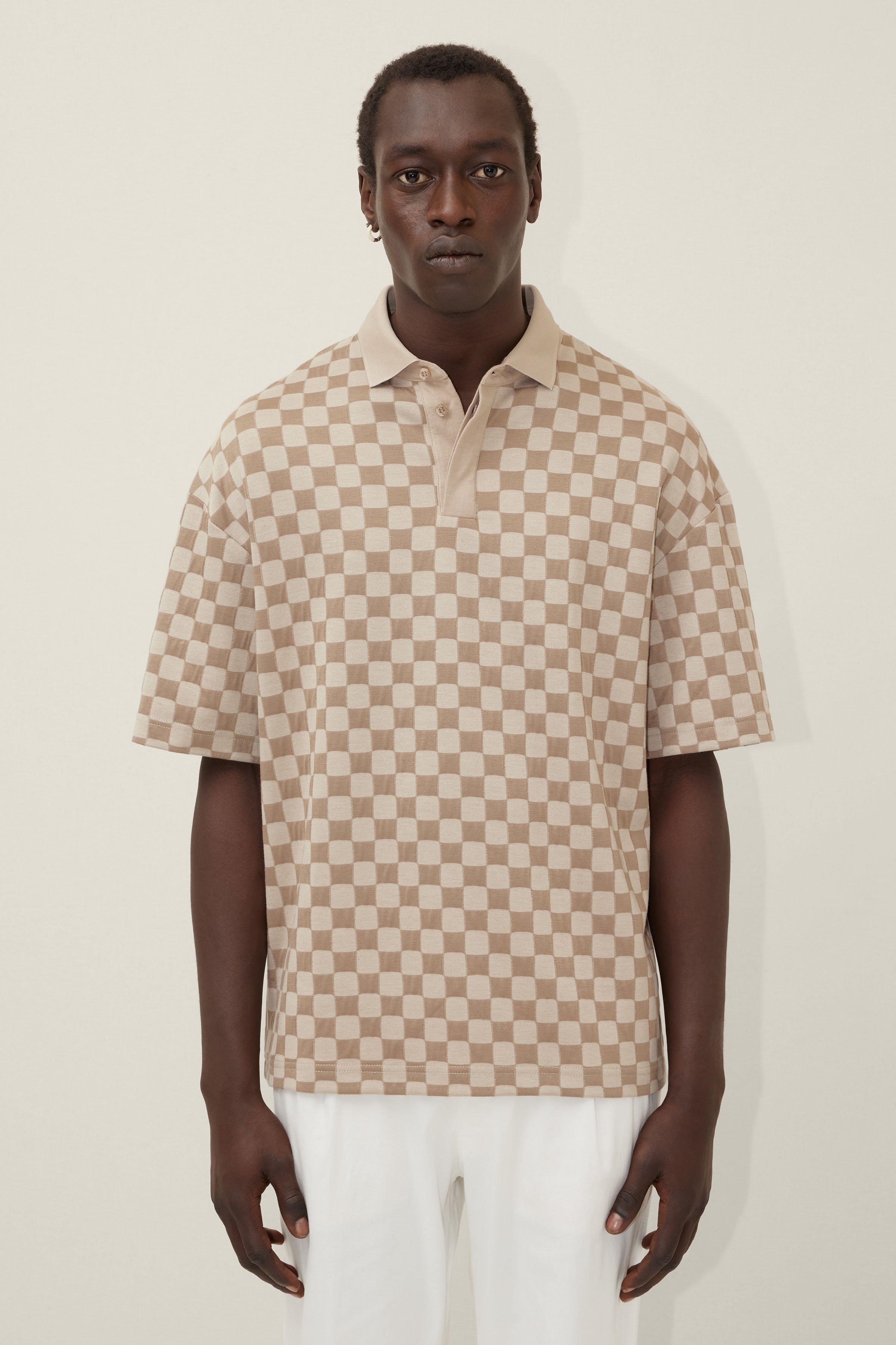Schachbrett-Muster mit Polo-Shirt oversized