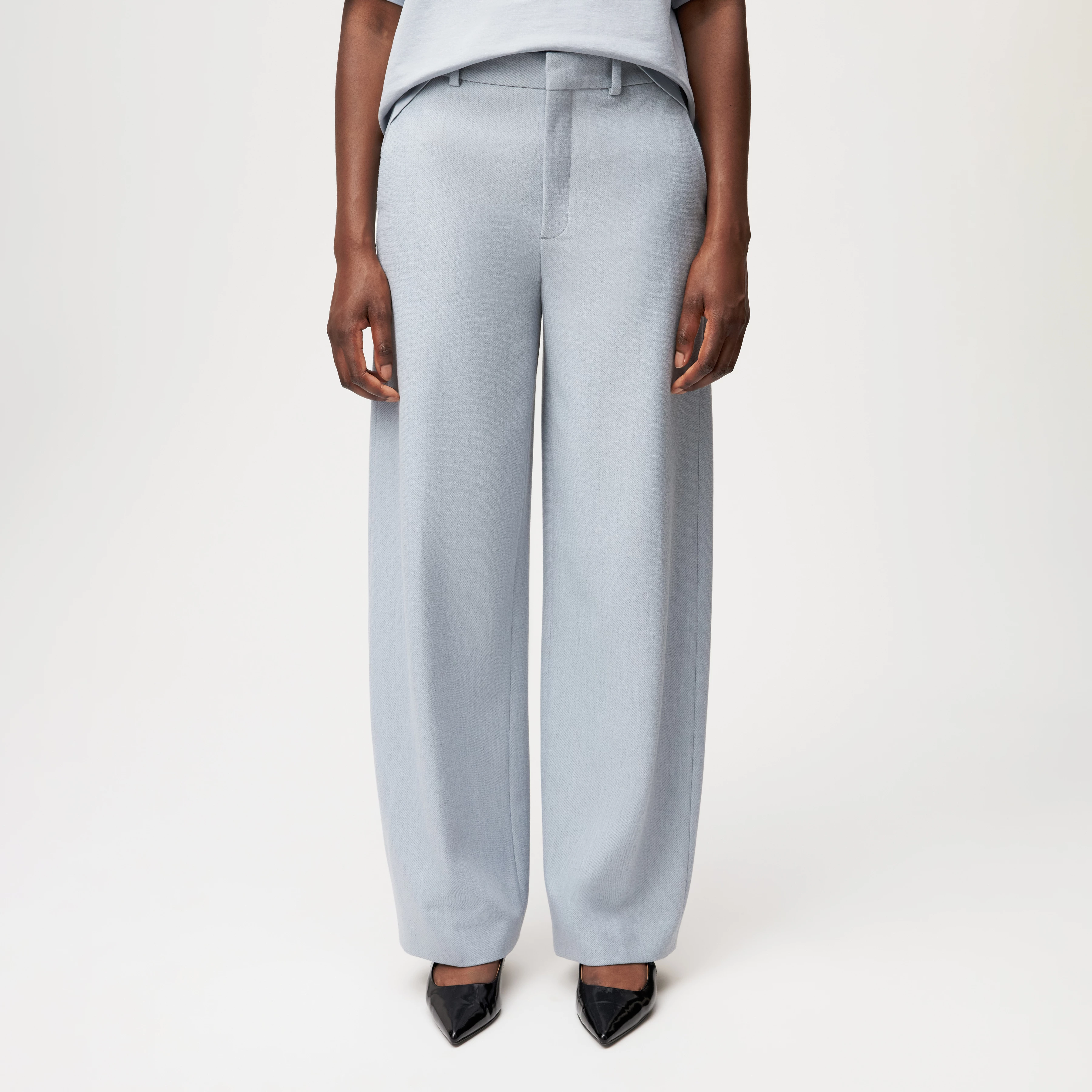 DESK - Trousers with barrel legs in flannel - women - blue - Frontansicht