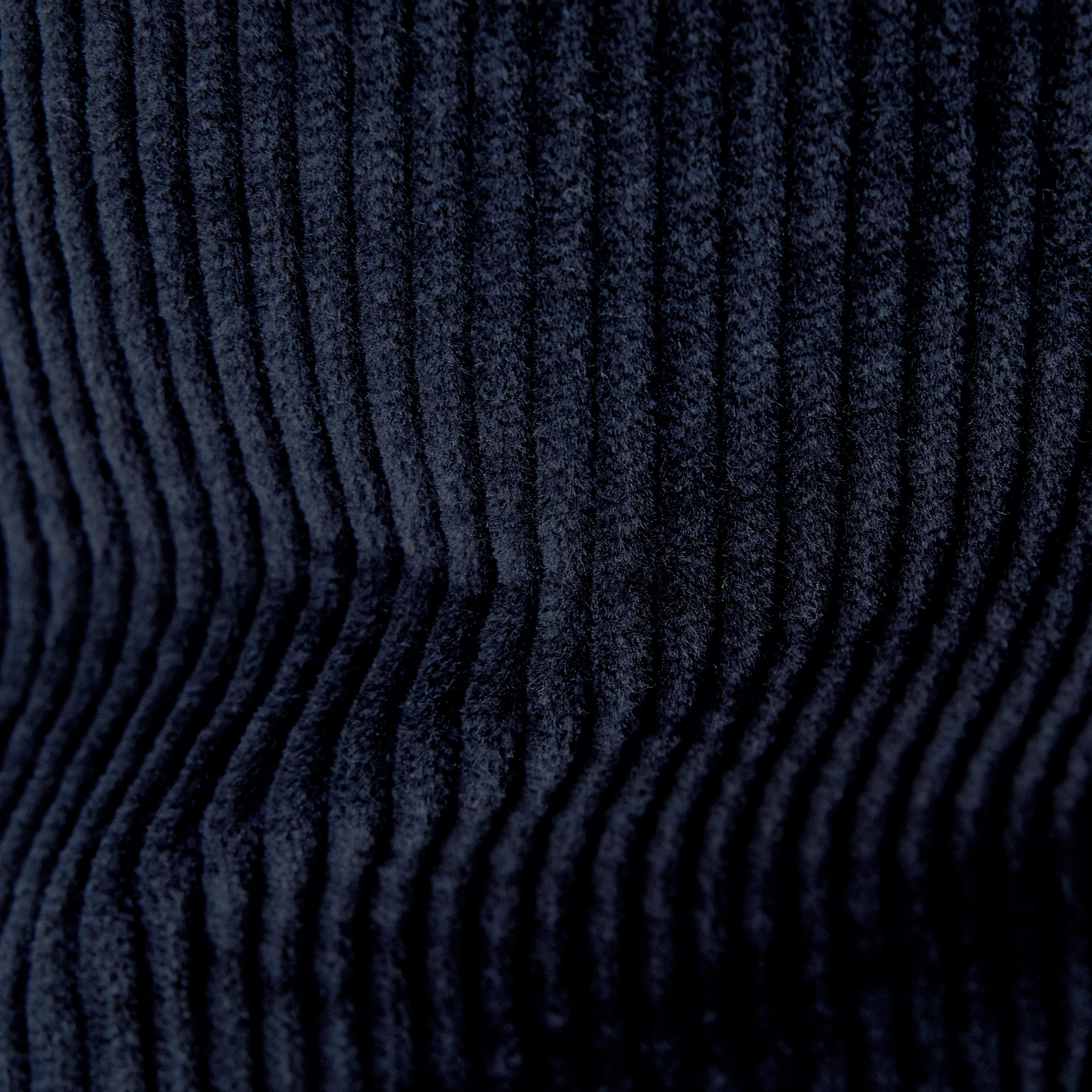 CHASY_RGLR - Casual Hose mit Bundfalte in Jumbo Cord - Herren - blau - Materialbild (B2C)