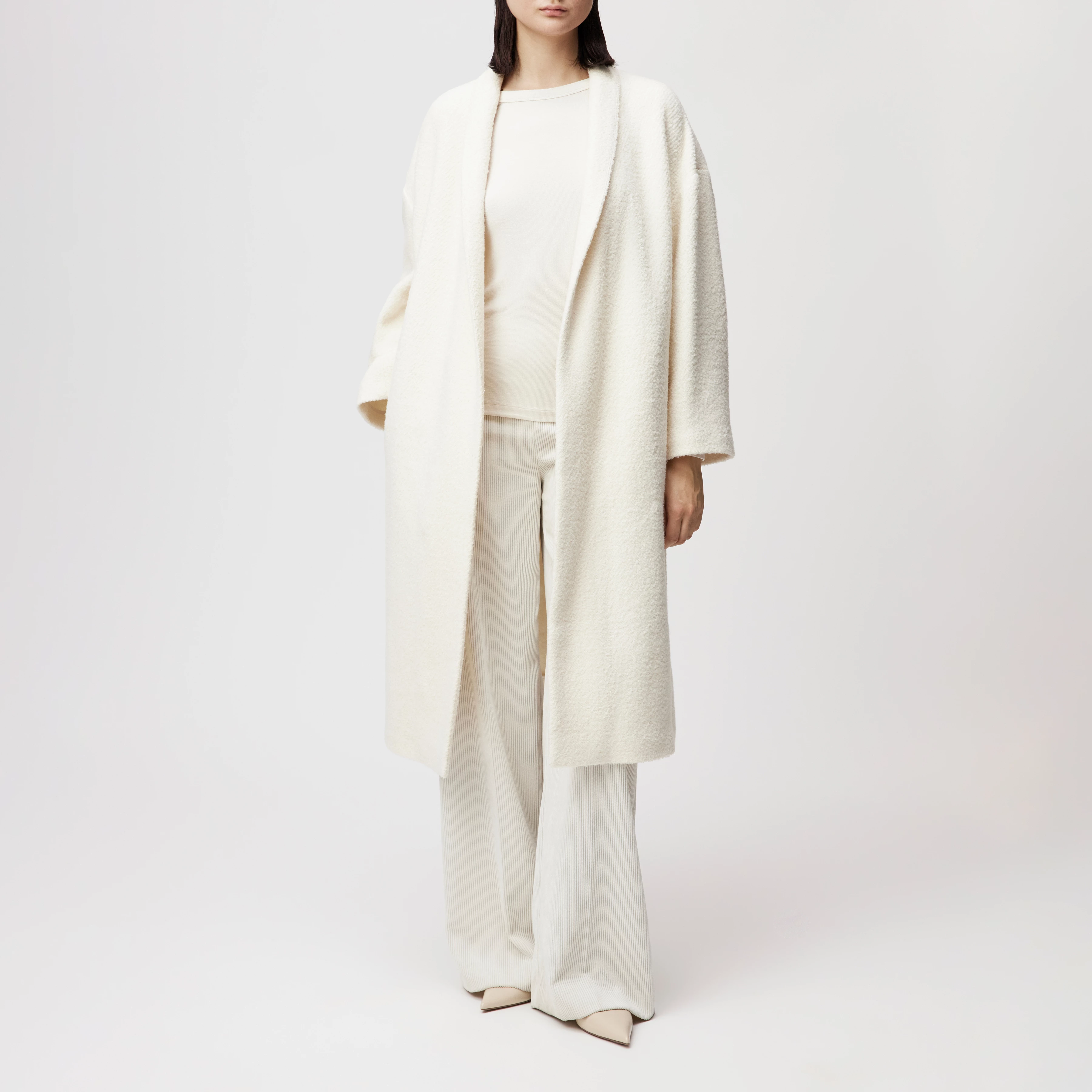 BAUPREY_1 - Hüllenmantel in Woll-Mix - Damen - off white - Ganzkörper-Frontansicht