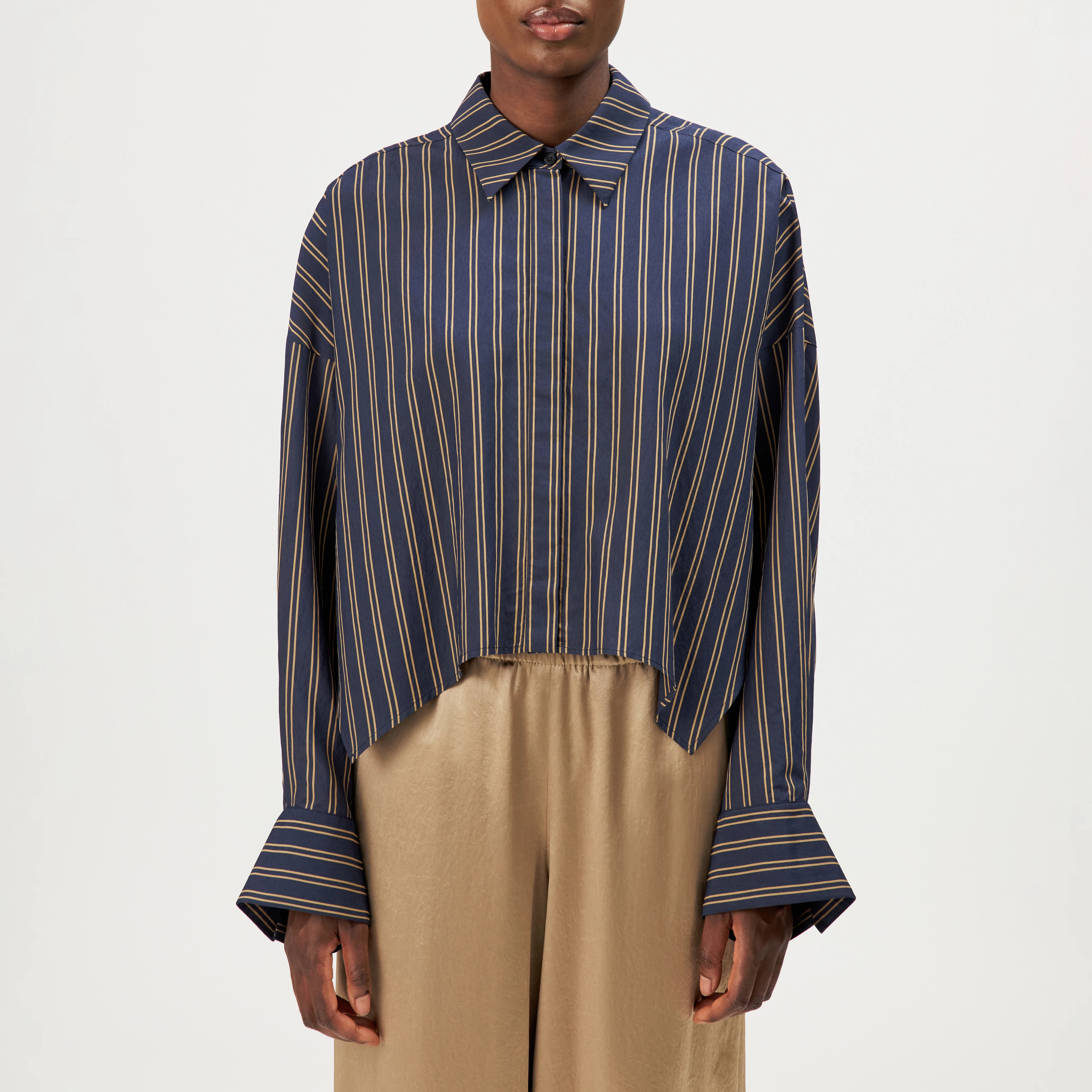 OSHIA - Chemise oversize en mélange de viscose - women - bleu - Frontansicht
