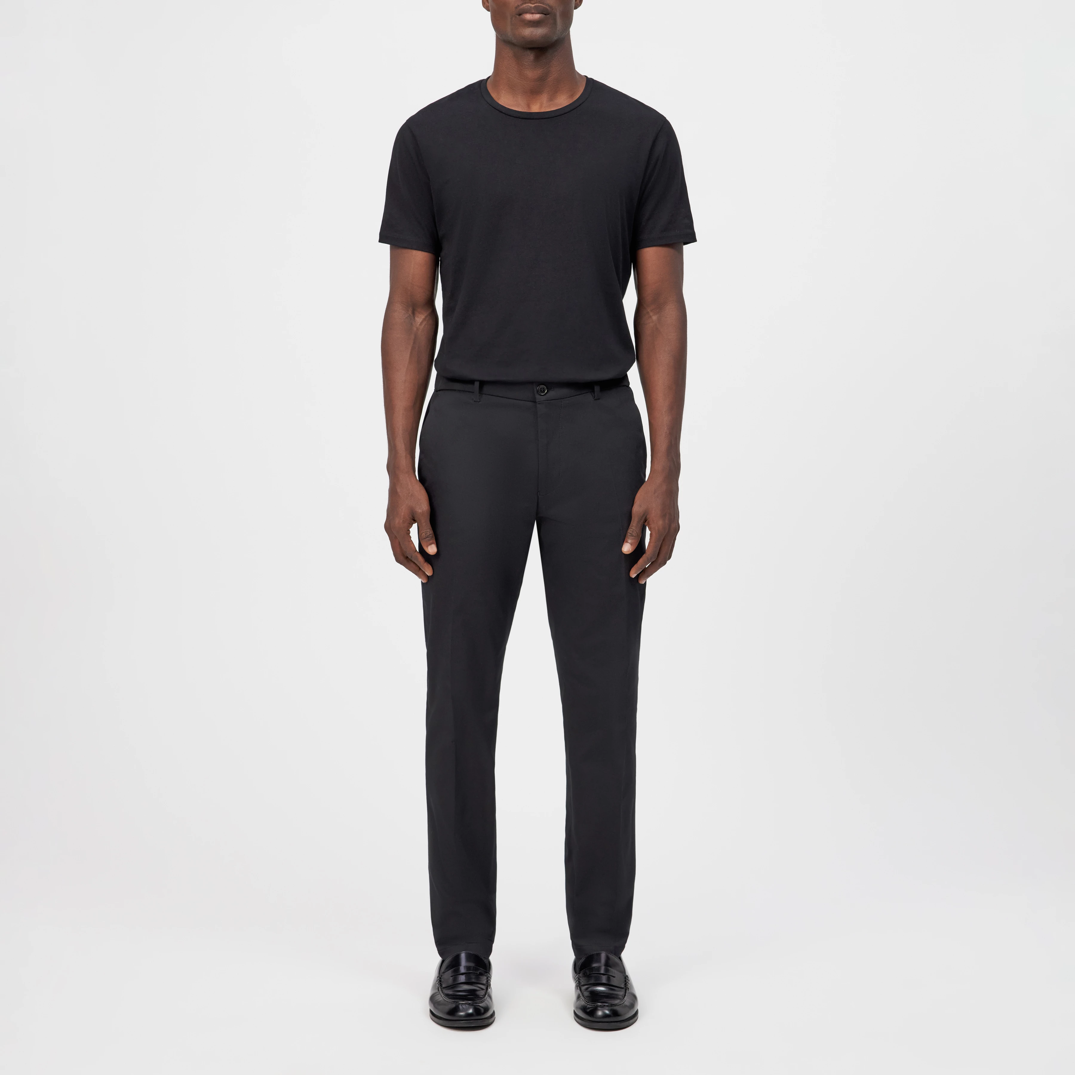 AJEND - Pantalon confectionné en gabardine de coton - men - noir - Ganzkörper-Frontansicht