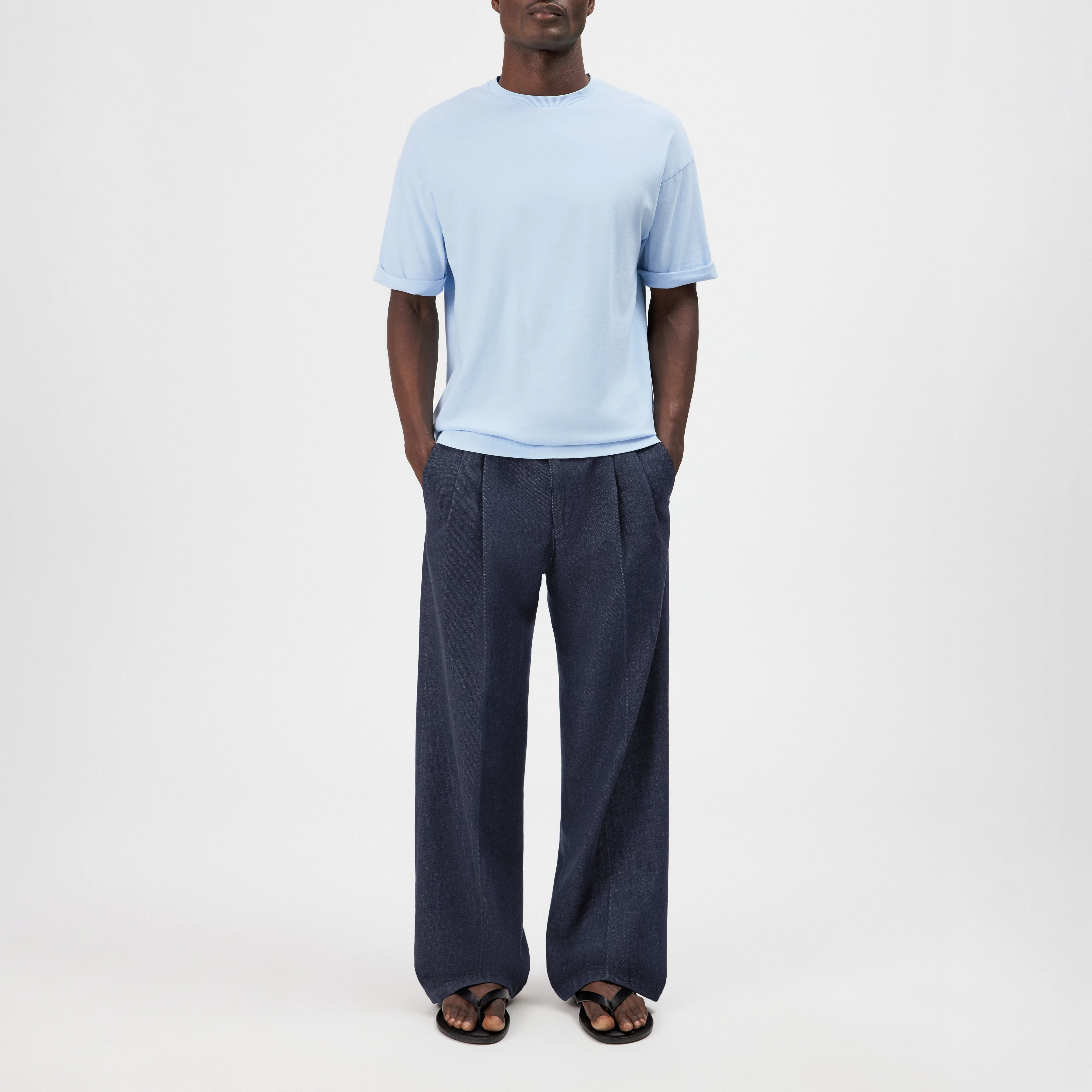 THILO - Relaxed fit T-shirt in soft cotton with washed look - men - blue - Ganzkörper-Frontansicht