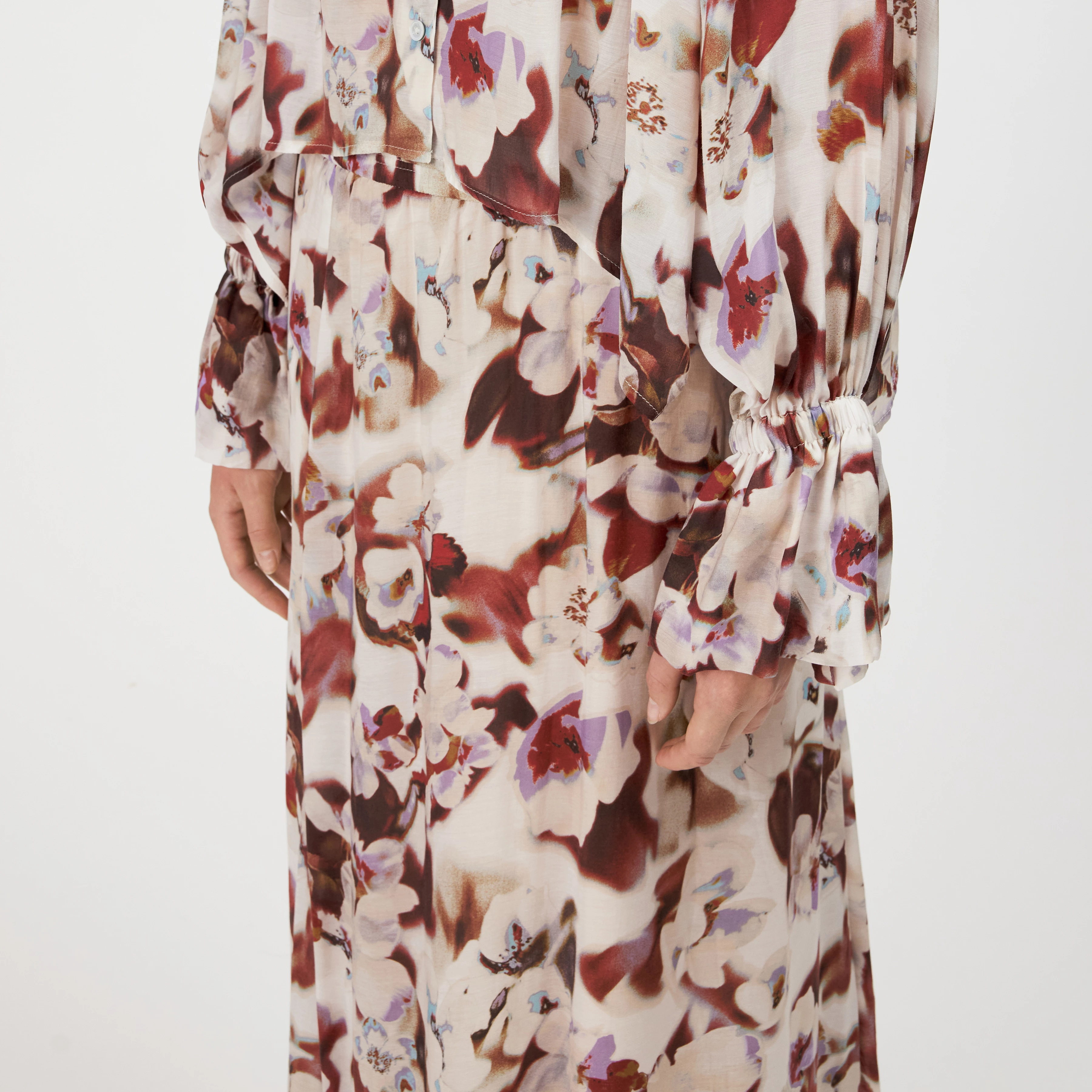 ELARIN - Jupe longue imprimée en Cupro-Modal - women - beige - Detailansicht am Model