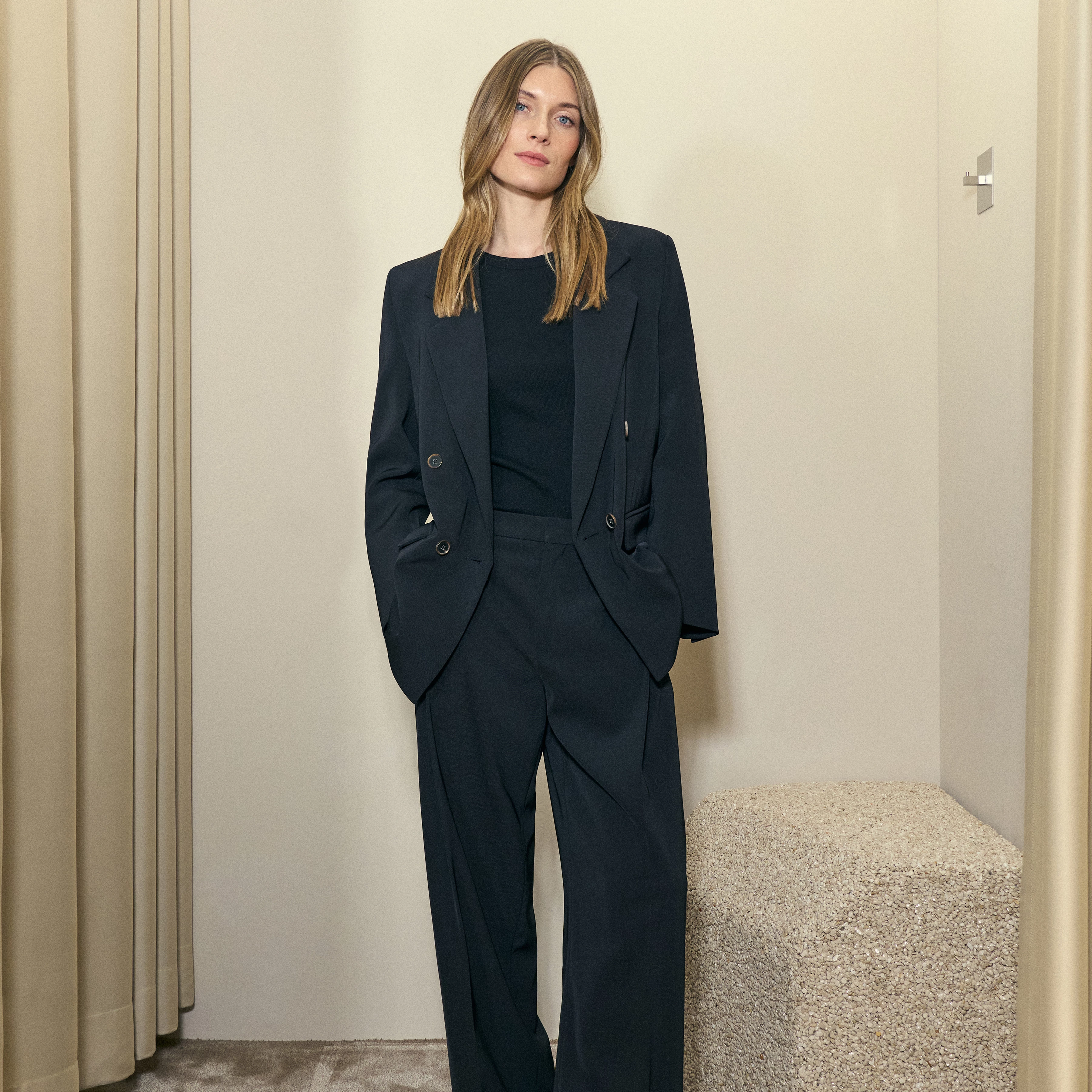HADLOW - Double-breasted twill blazer with lapels - women - black