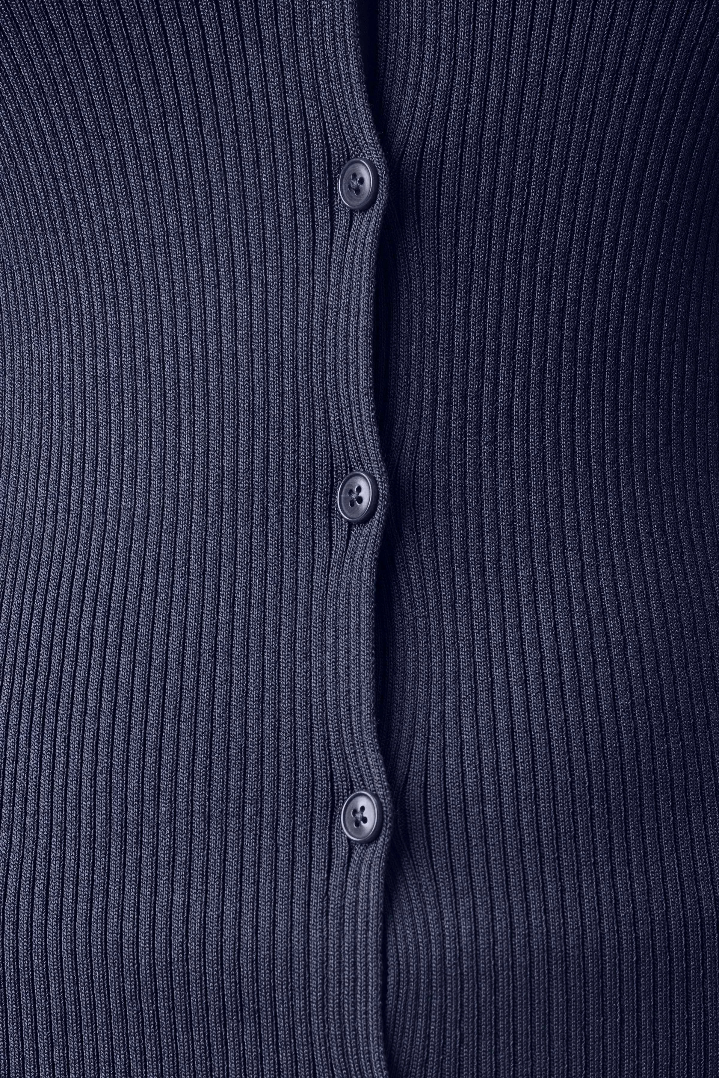 ANIELY - Ribbed cardigan in acetate mix - women - blue - Detailansicht am Model