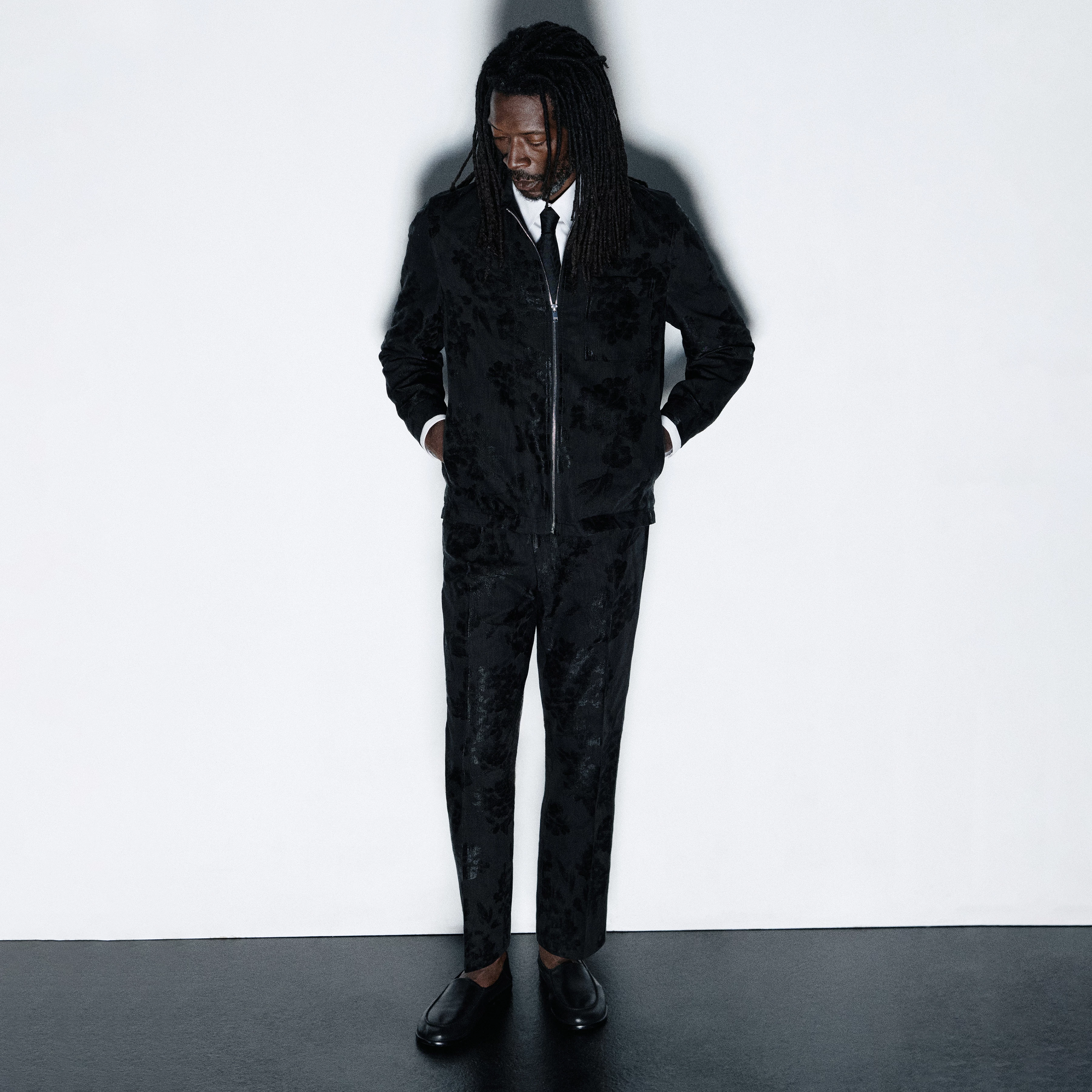 GARONA_B - Casual chinos in cotton-viscose blend - men - black