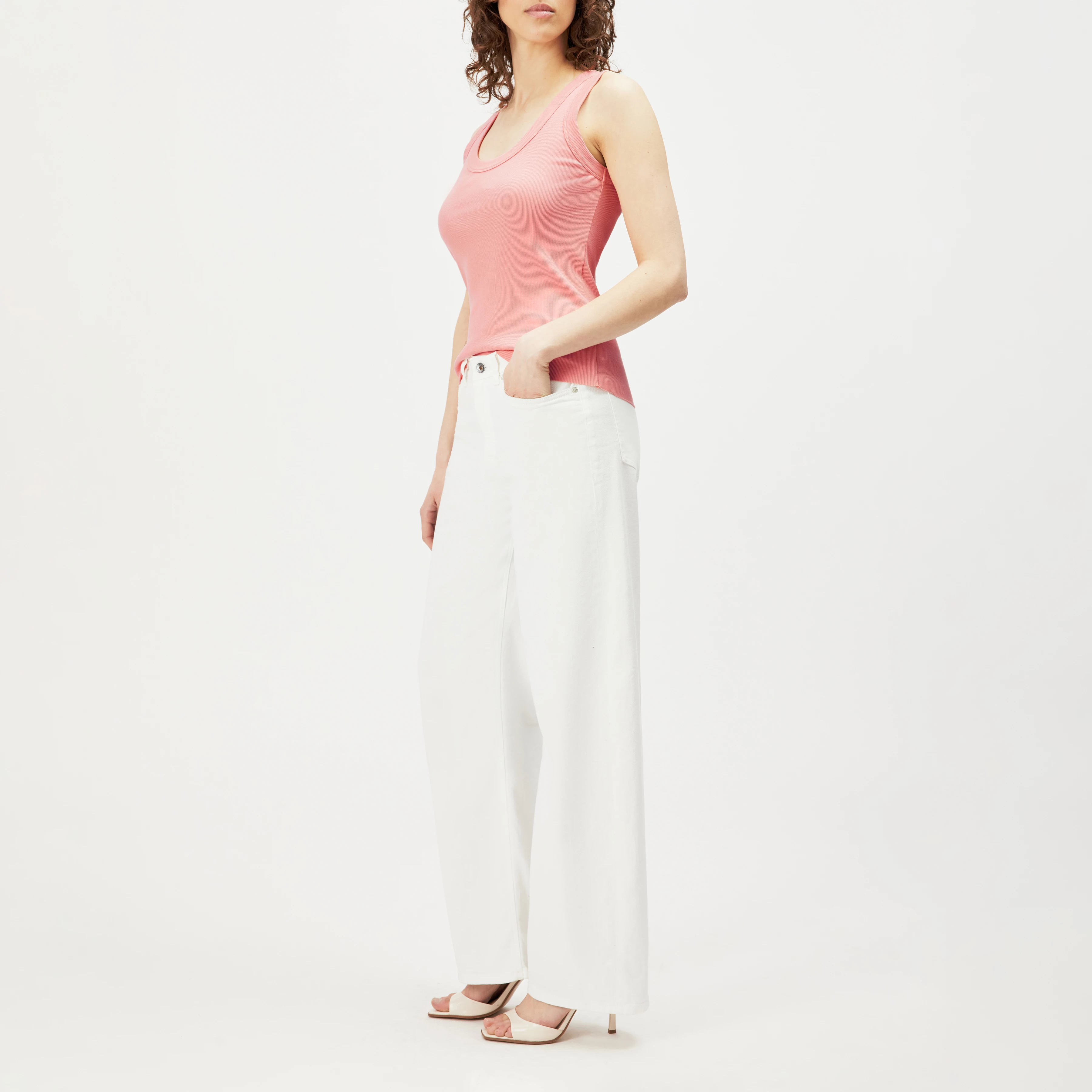 TAVIRA - Ribbed tank top with feminine round neckline - women - orange - Seitenansicht