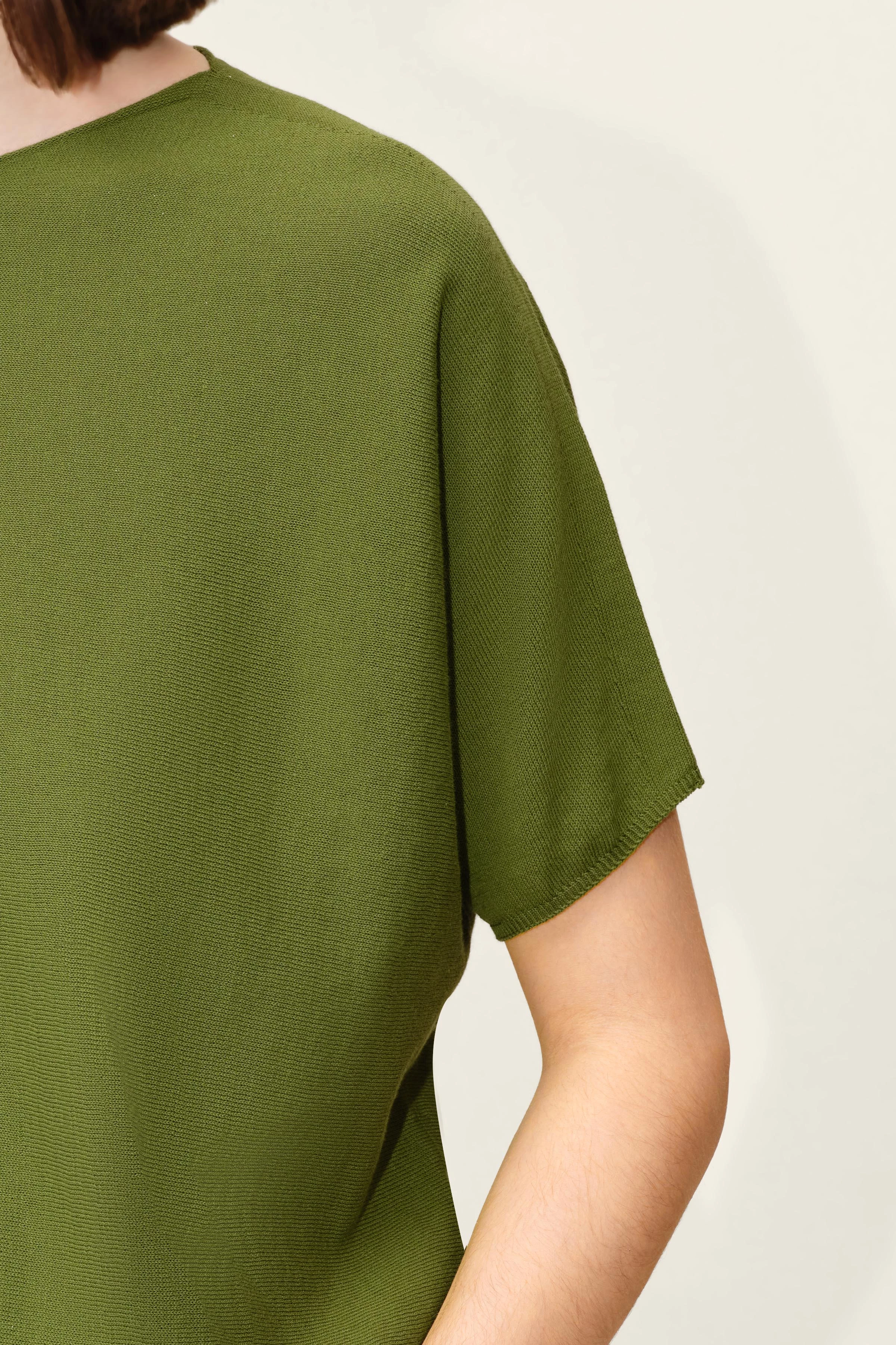 SOMELI - knitted t-shirt in cotton crepe - women - green - Seitenansicht