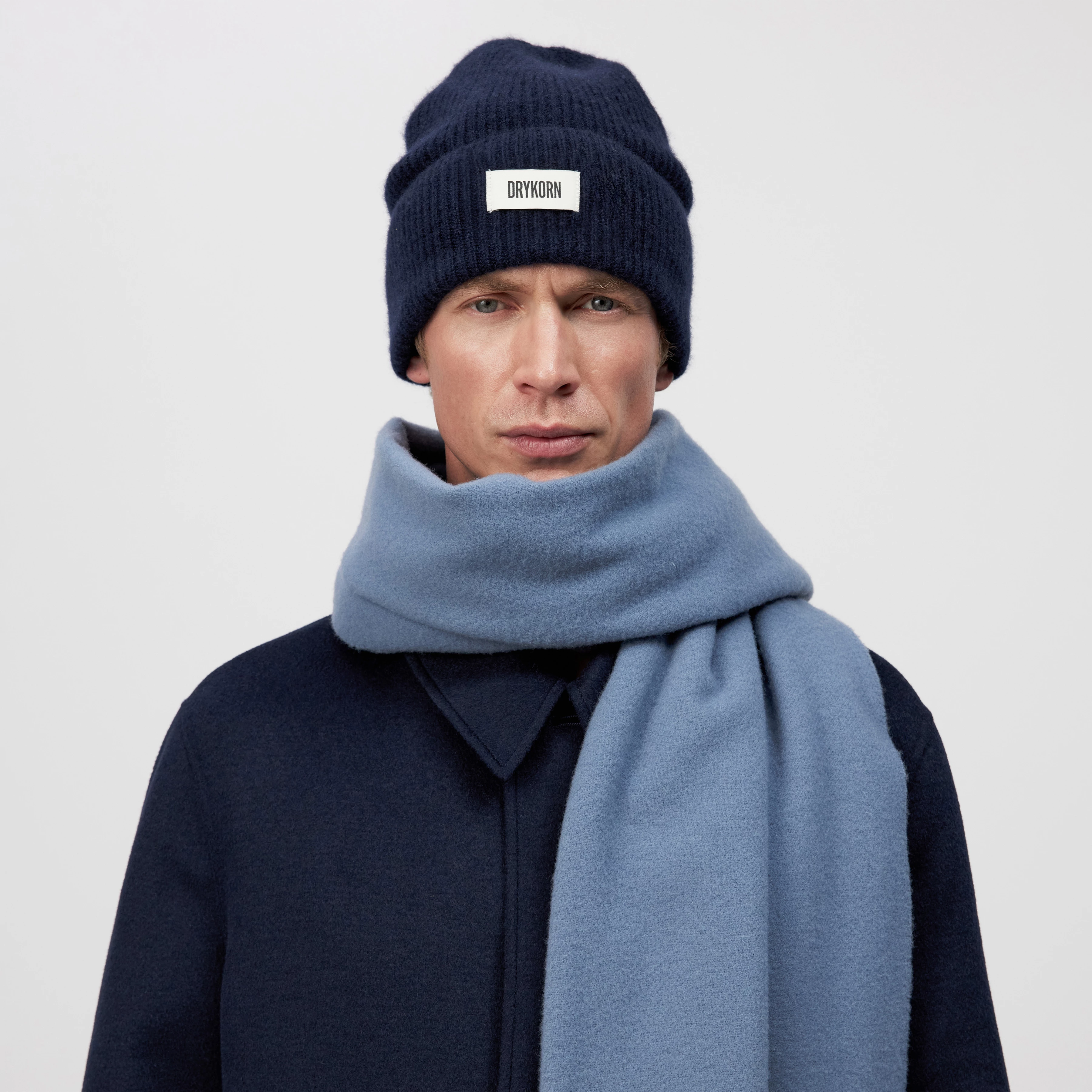 LOAH - Beanie in 100% Kaschmir - Unisex - blau - Rückansicht