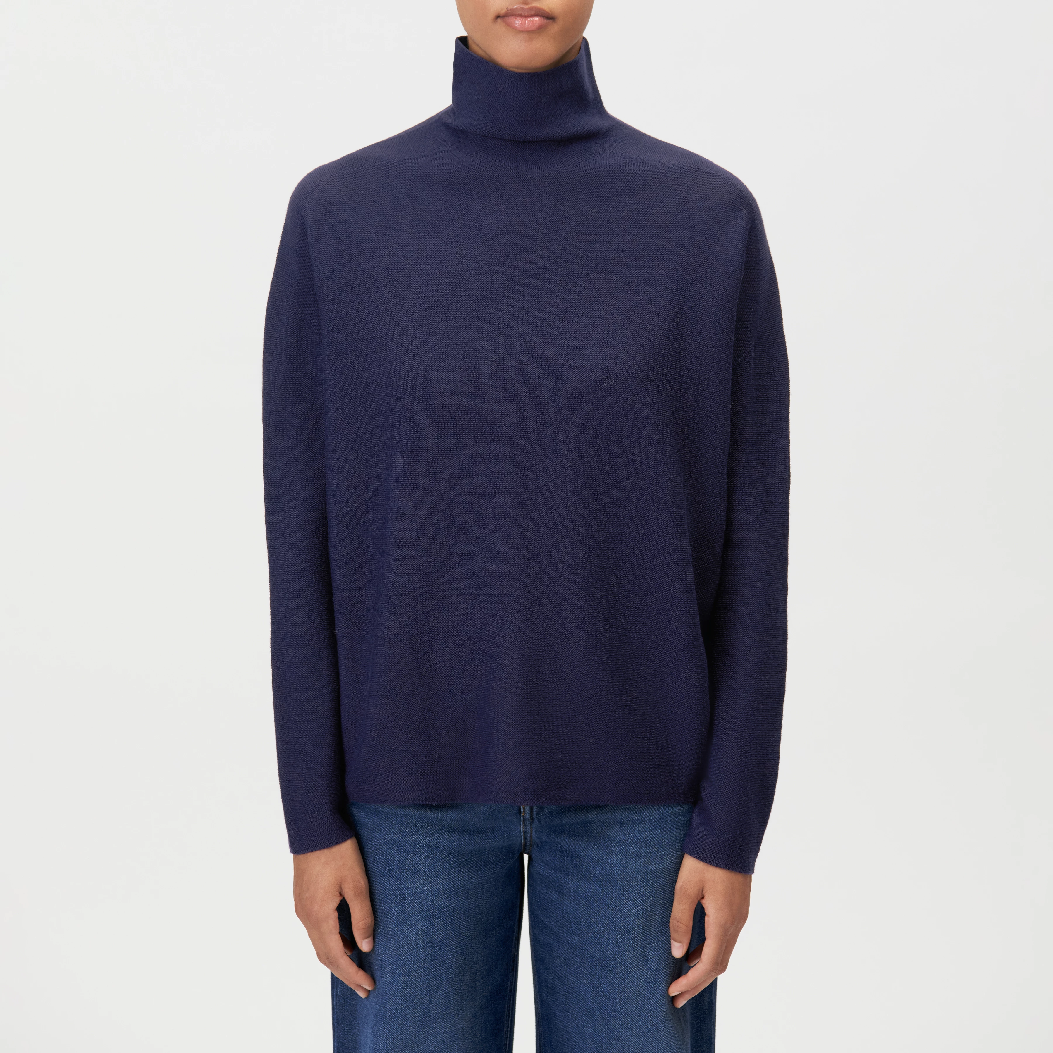 LIORA - Egg-shape turtleneck jumper in 100% merino wool - women - blue - Frontansicht