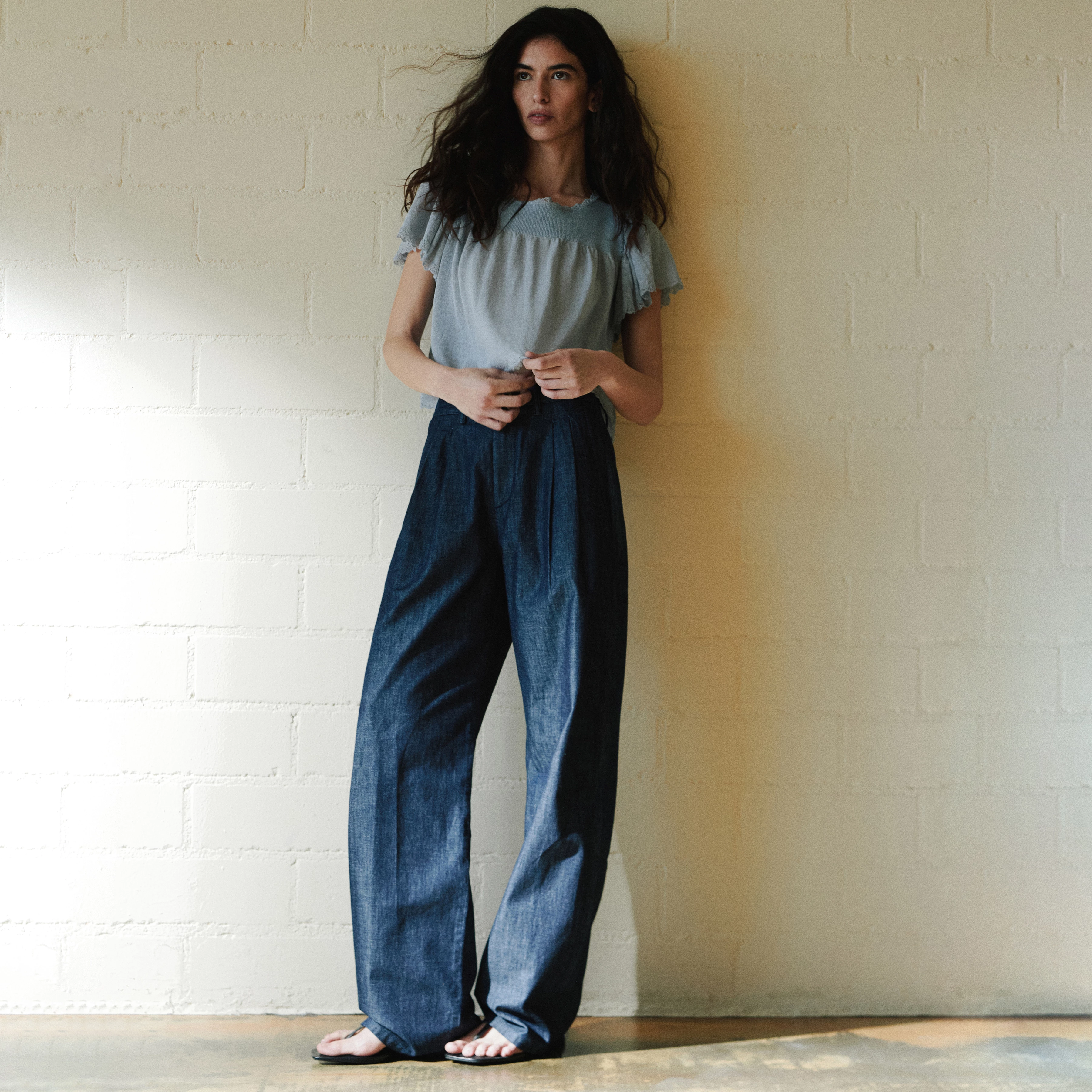 BEHANCE - 5-pocket trousers with pleats in pure cotton - women - blue