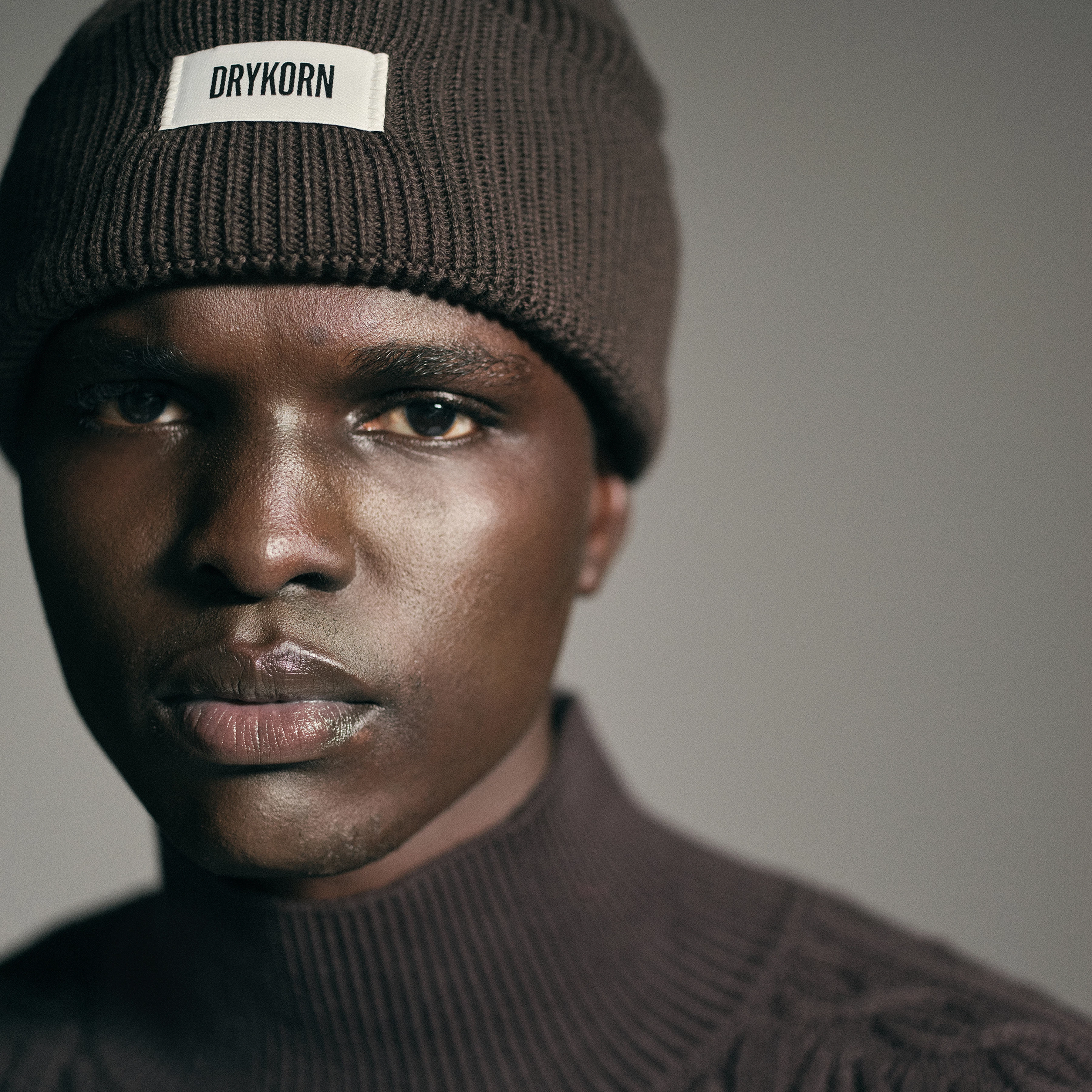 LOAH_3 - Beanie in Baumwoll-Mix - Unisex - braun