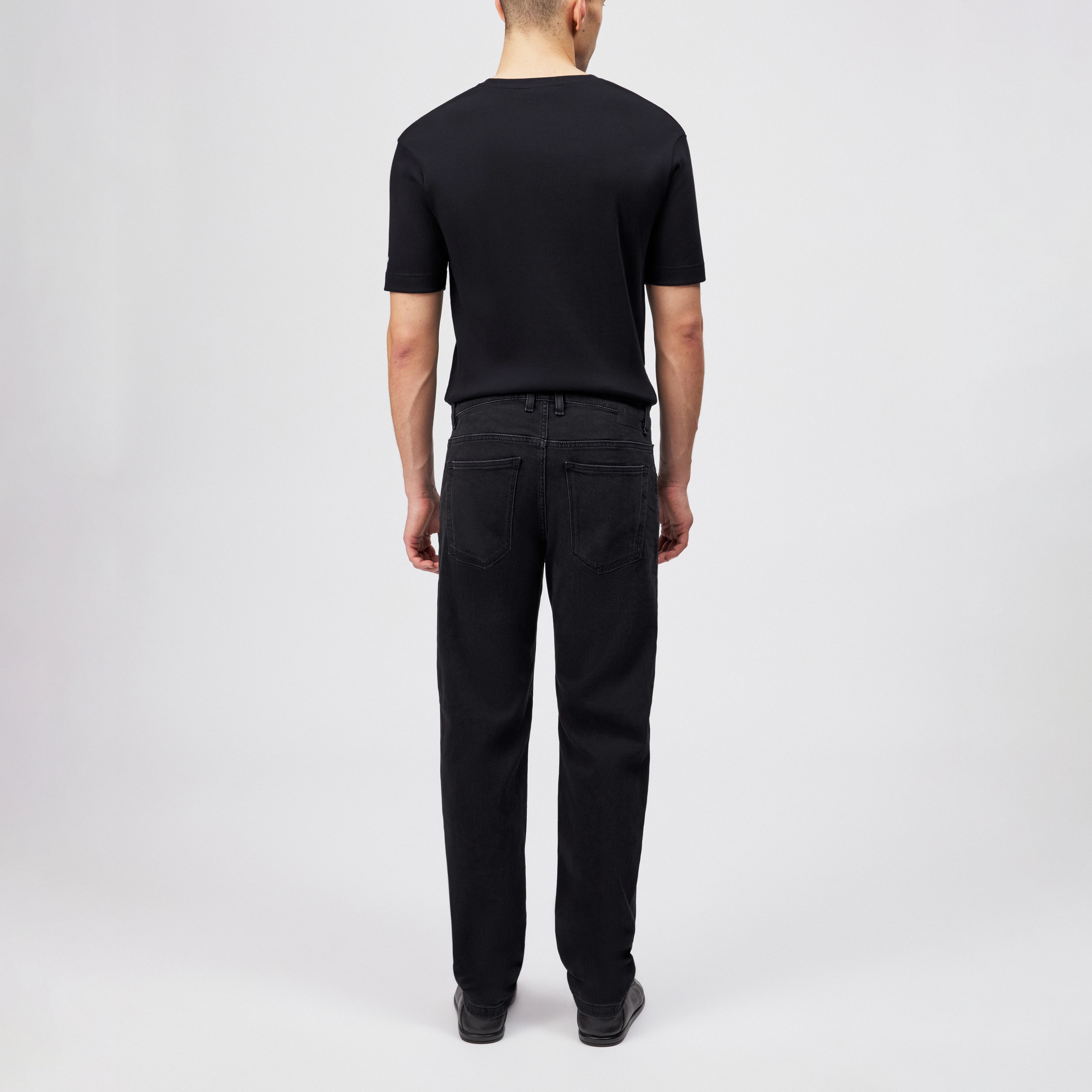 HIGHT_2 - Relaxed fit jeans in dark denim wash - men - grey - Rückansicht