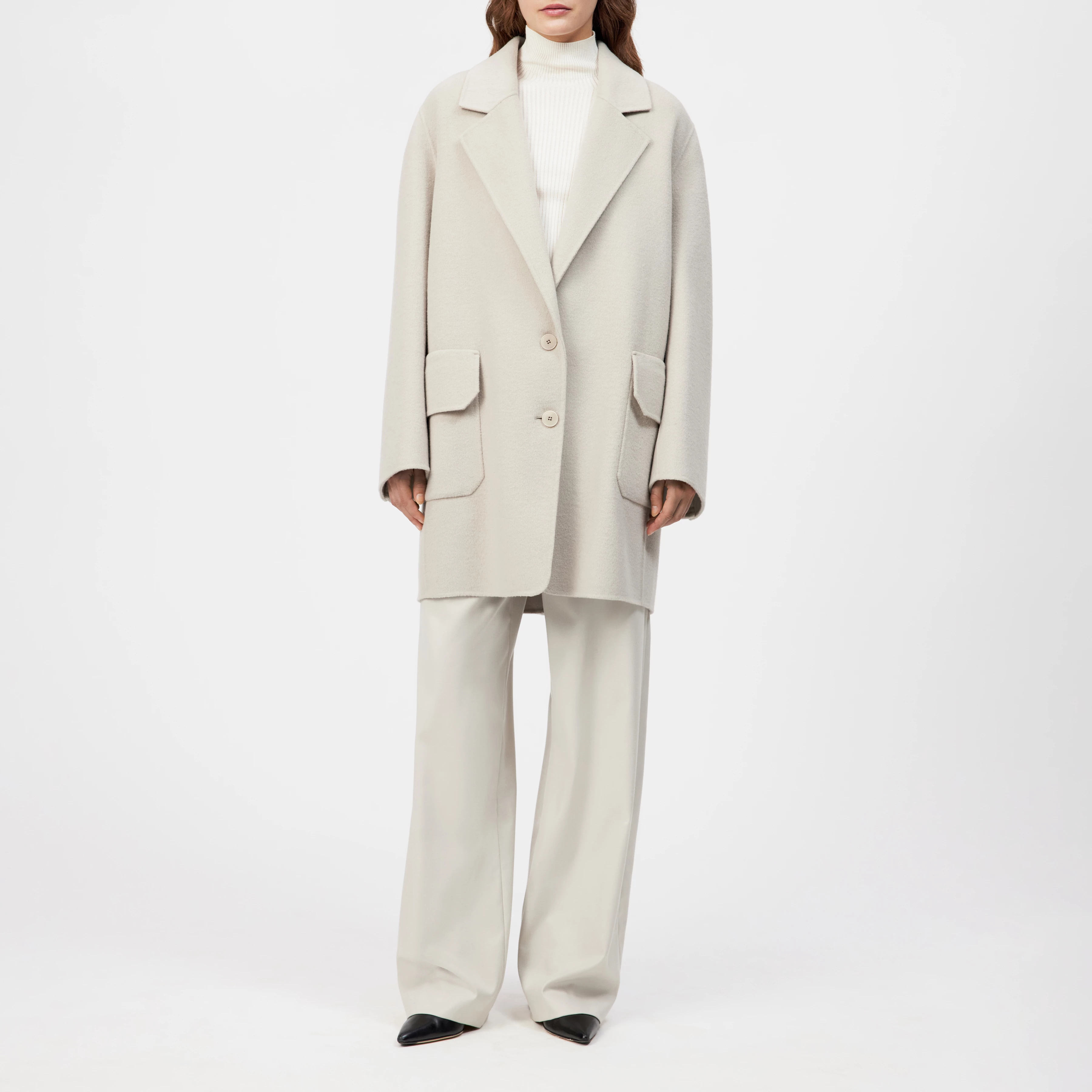 EVERLEY - Cleanes Sweatshirt in Doubleface - Damen - beige - Frontansicht