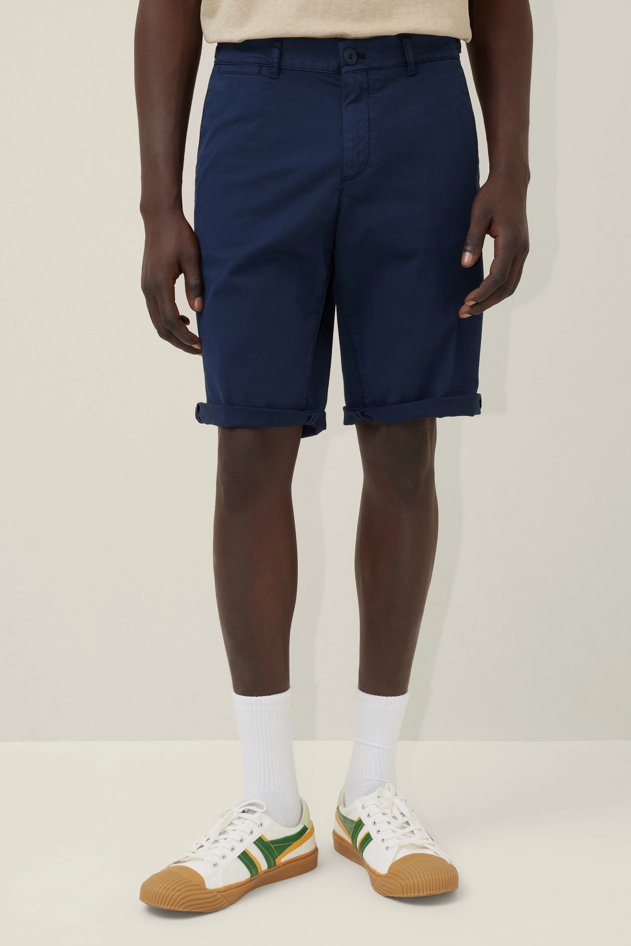 KRINK - classic chino shorts - men - blue - Frontansicht