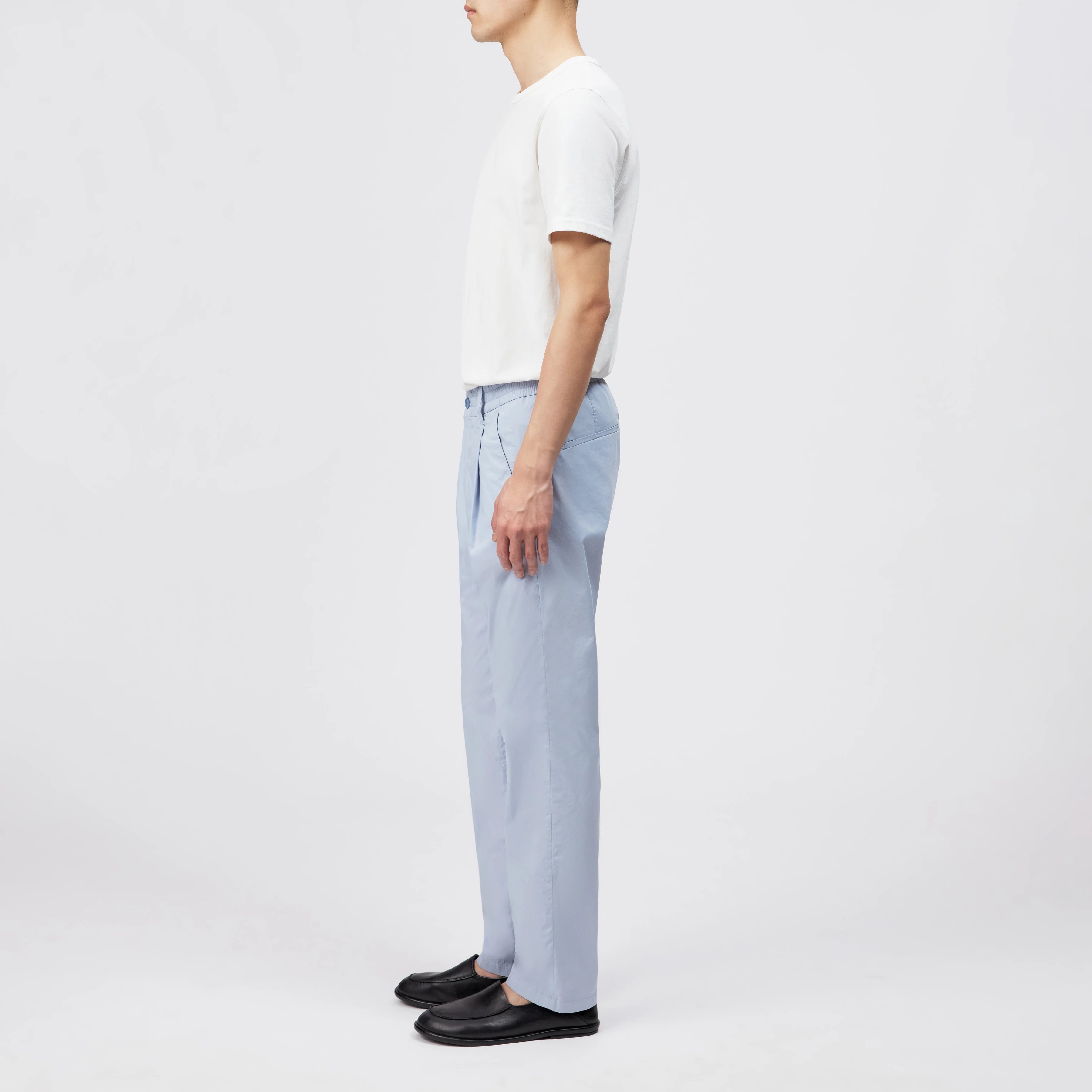CHASY_RGLR - Casual Hose in Baumwoll-Mix mit Crinkle Look - Herren - blau - Seitenansicht