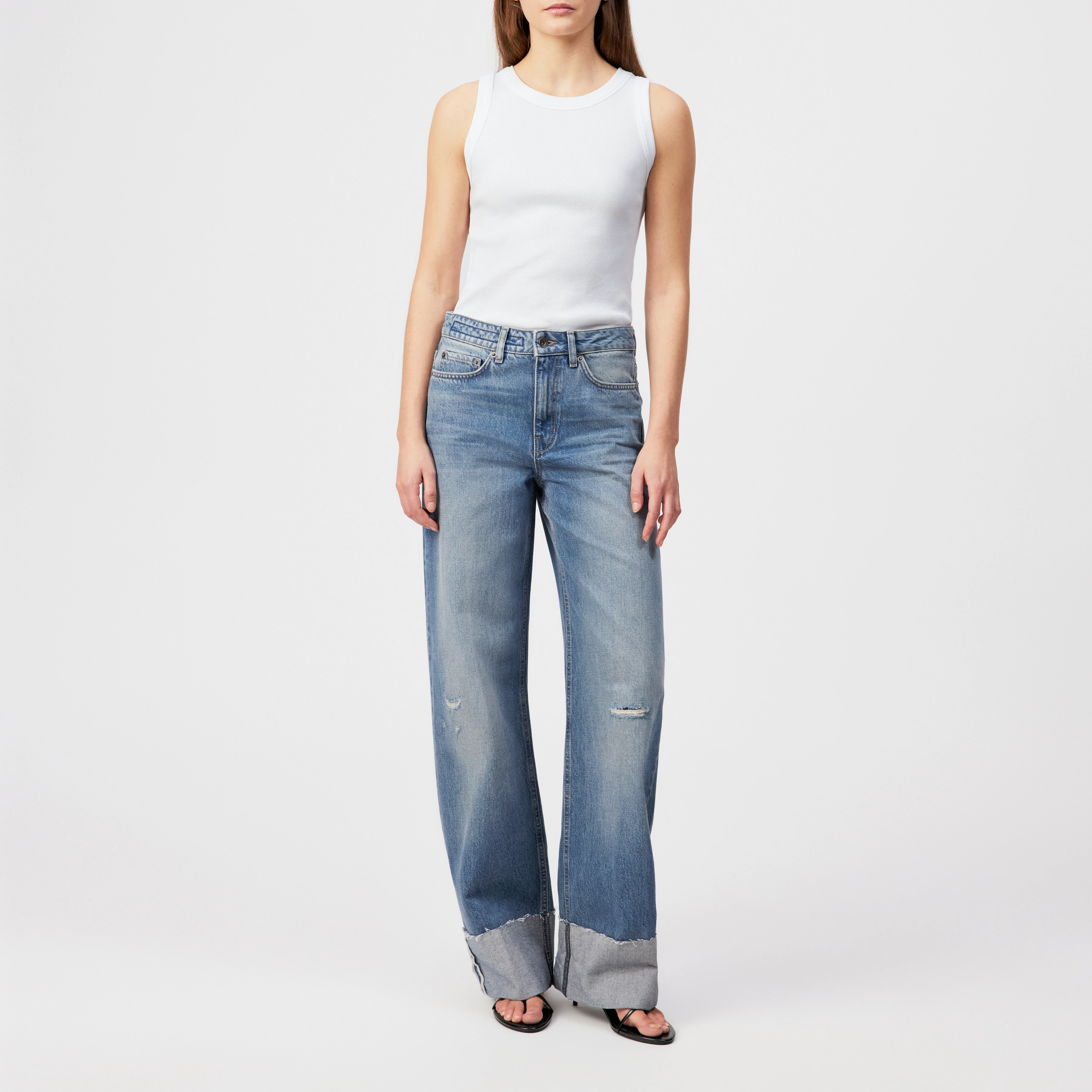 MEDLEY_2 - Mid-rise jeans in pure cotton - women - blue - Ganzkörper-Frontansicht