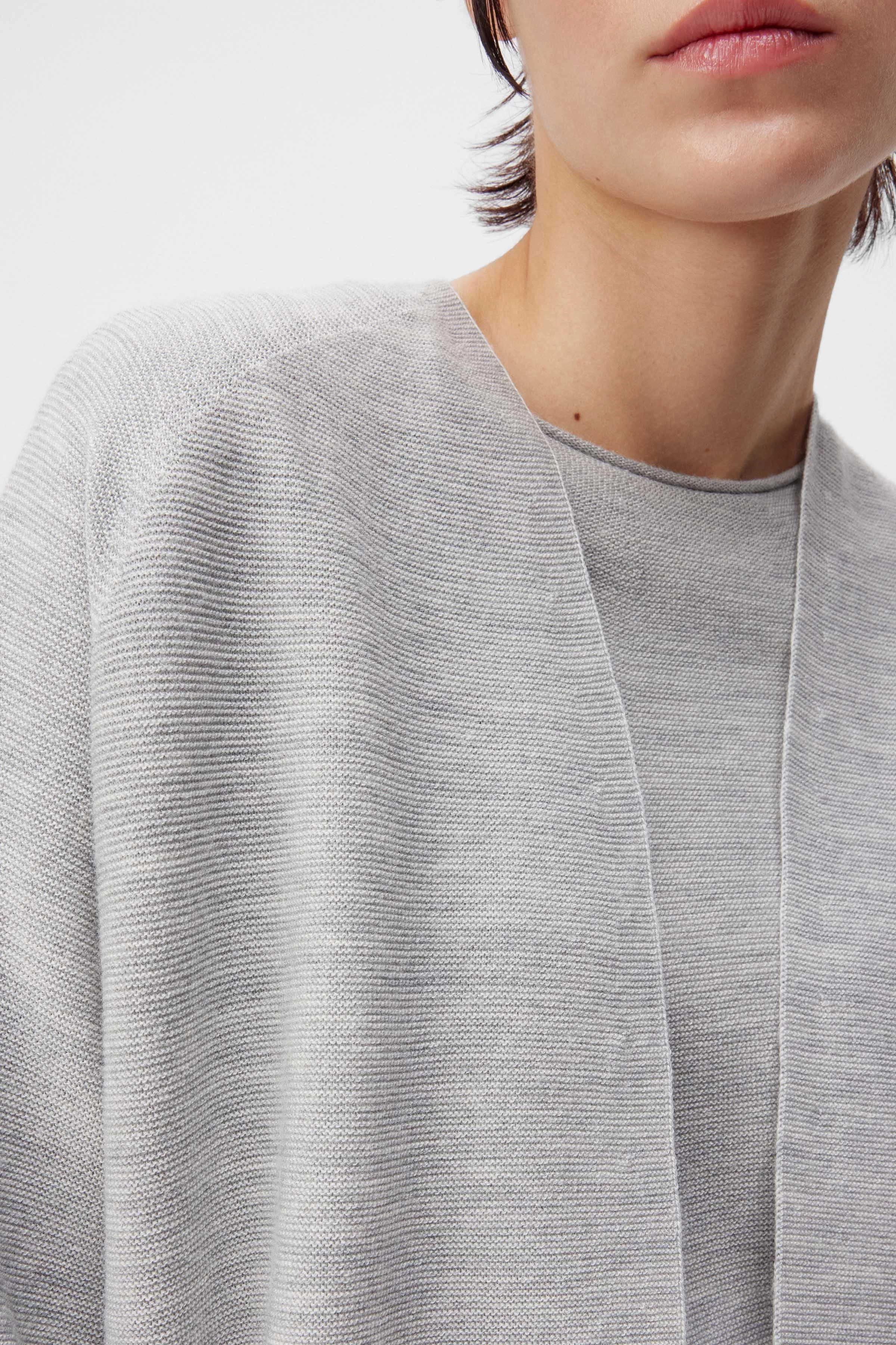 MANUMY - Merino wool cardigan - women - grey - Seitenansicht