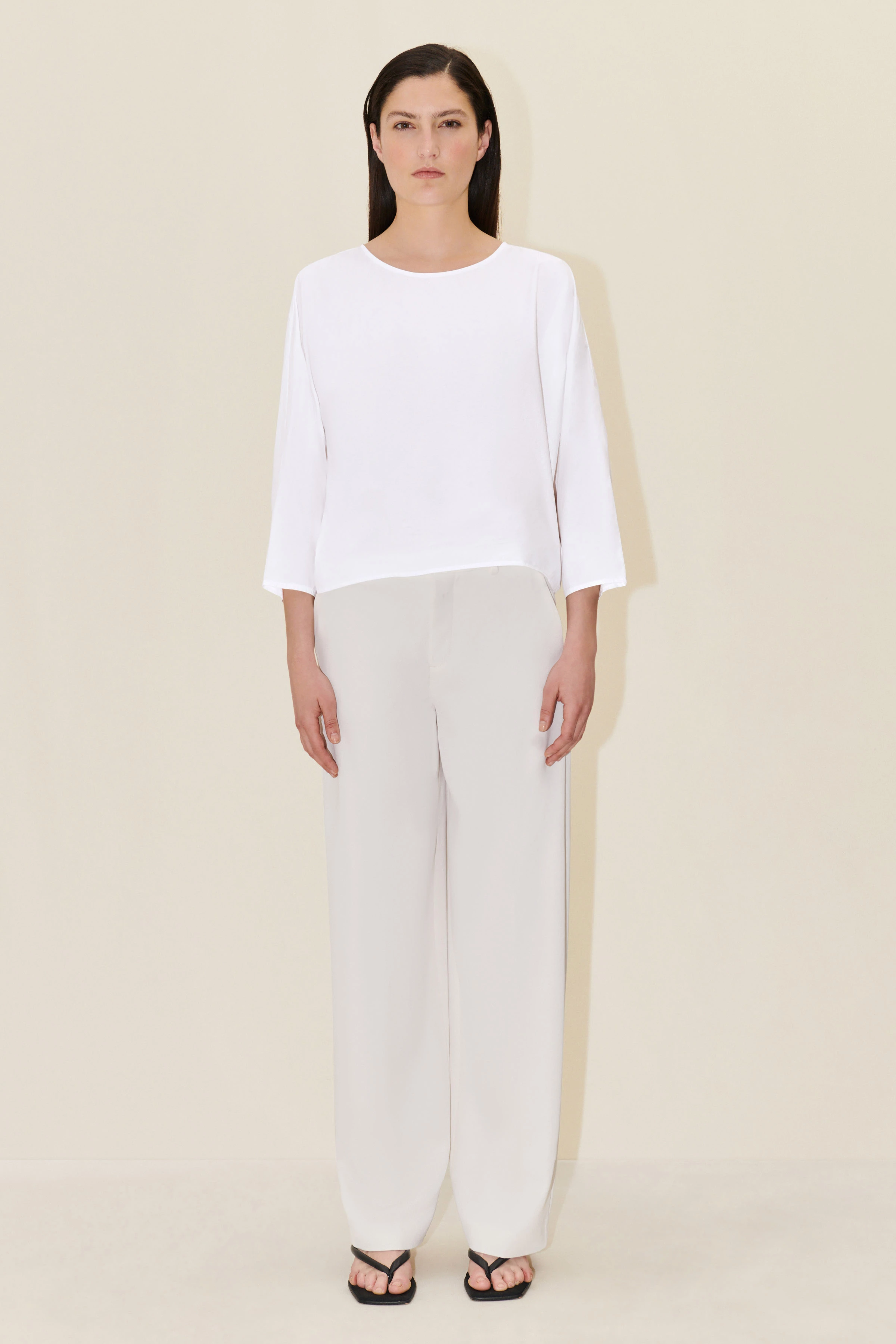 NIALINI - T-Shirt Bluse mit Fledermausärmel aus Popelin - Damen - weiß - Ganzkörper-Frontansicht