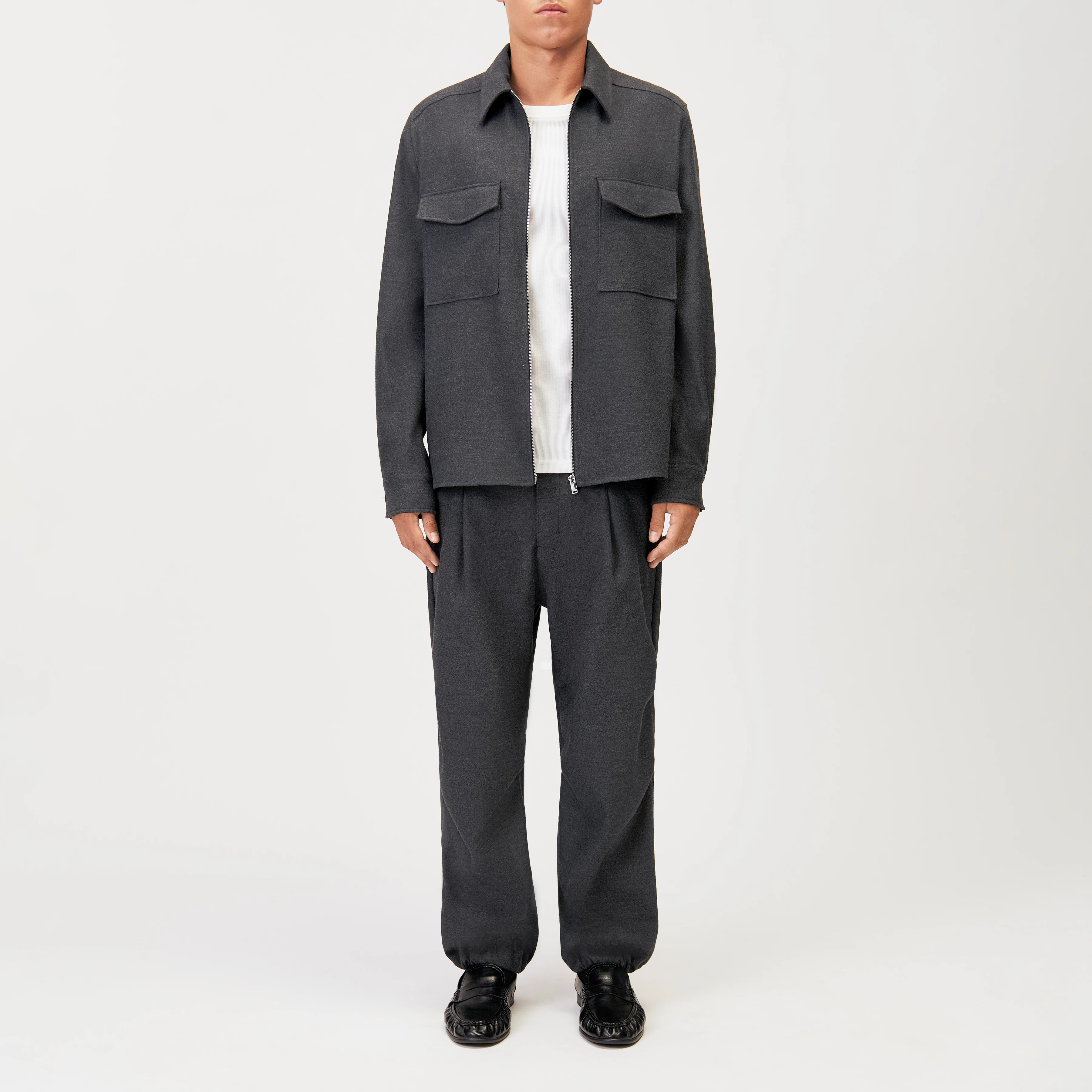 LIROG_C - Utility Pants in Flanell - Herren - grau - Ganzkörper-Frontansicht