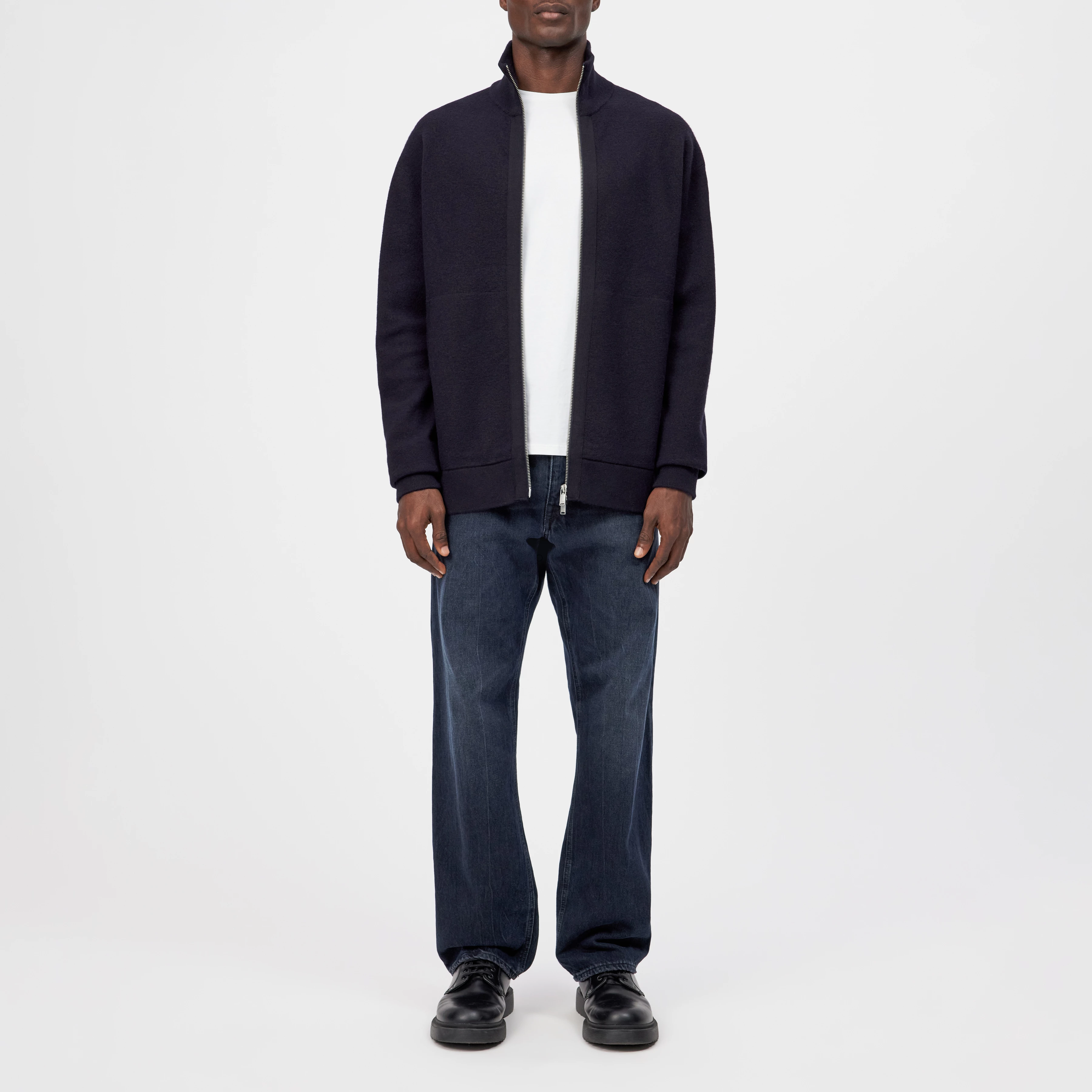 JANOR - Strick-Jacke in Merinowolle - Herren - blau - Ganzkörper-Frontansicht