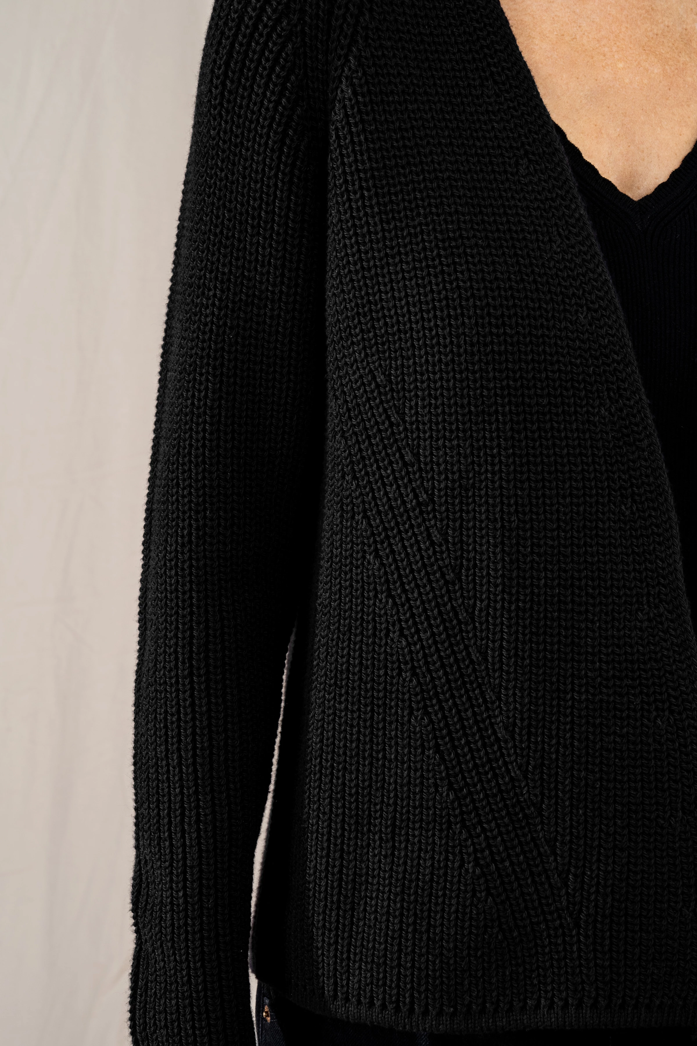 DRENA - cardigan - women - black - Seitenansicht