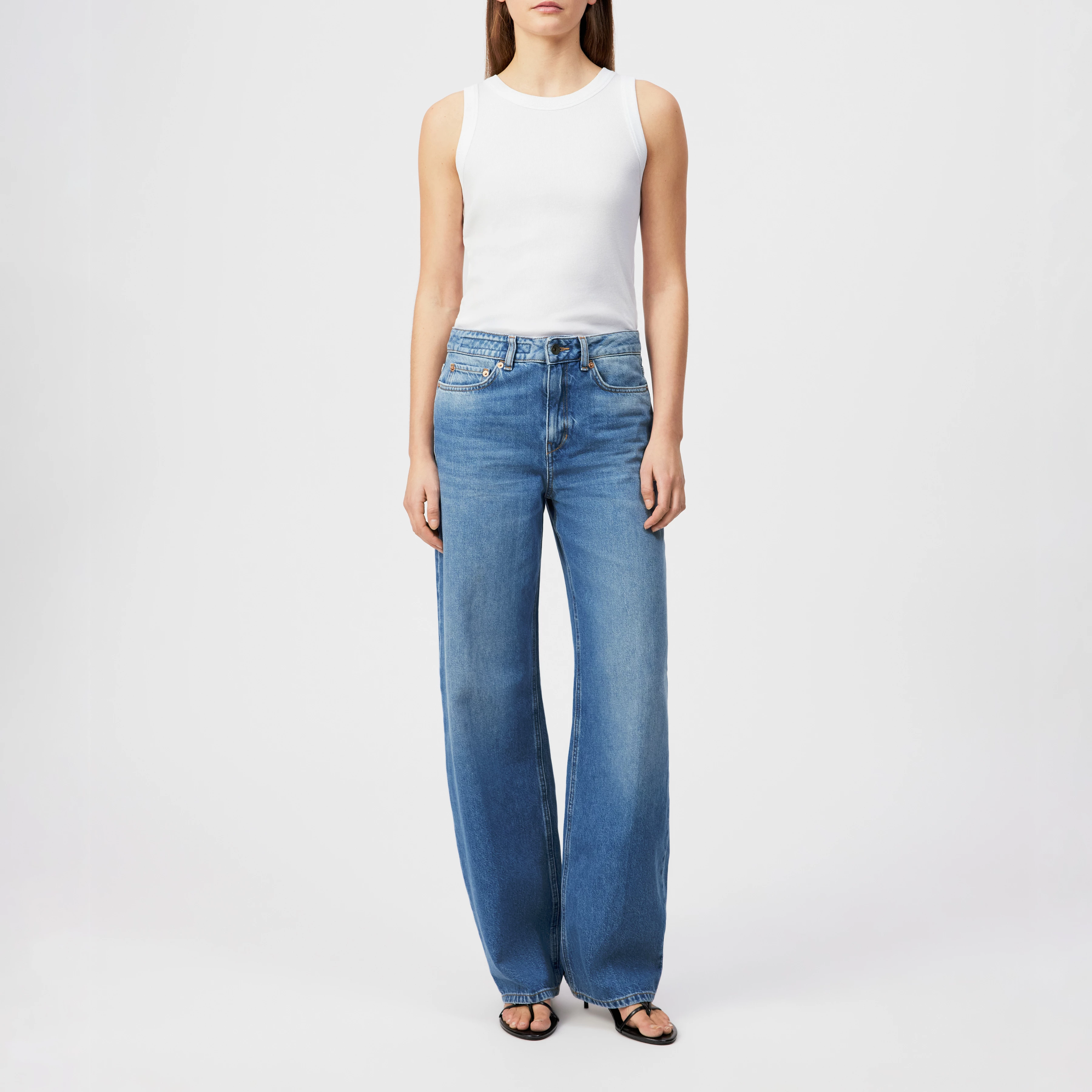 MEDLEY - Mid-waist jeans in pure cotton - women - blue - Ganzkörper-Frontansicht