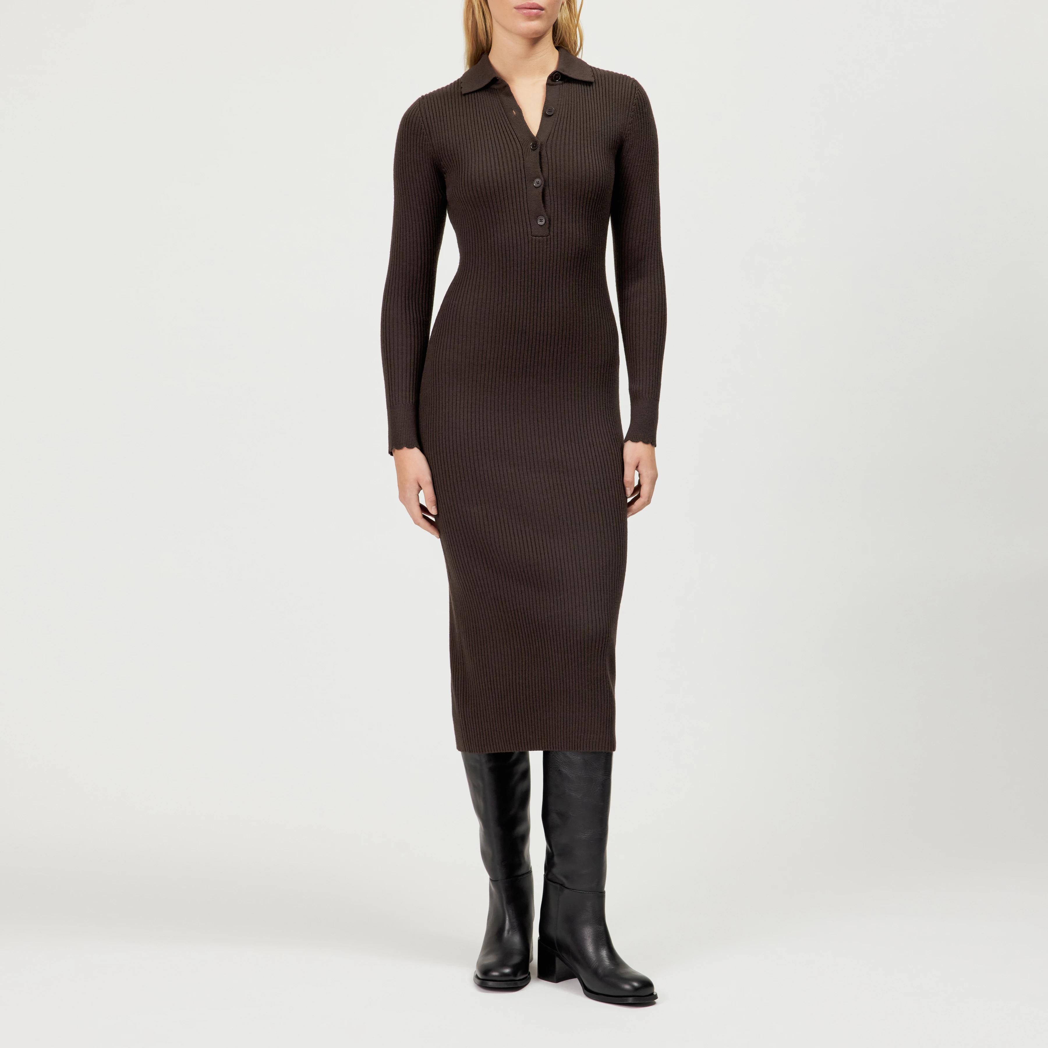 AMARILA - Slim-fit polo-neck knitted dress - women - brown - Frontansicht