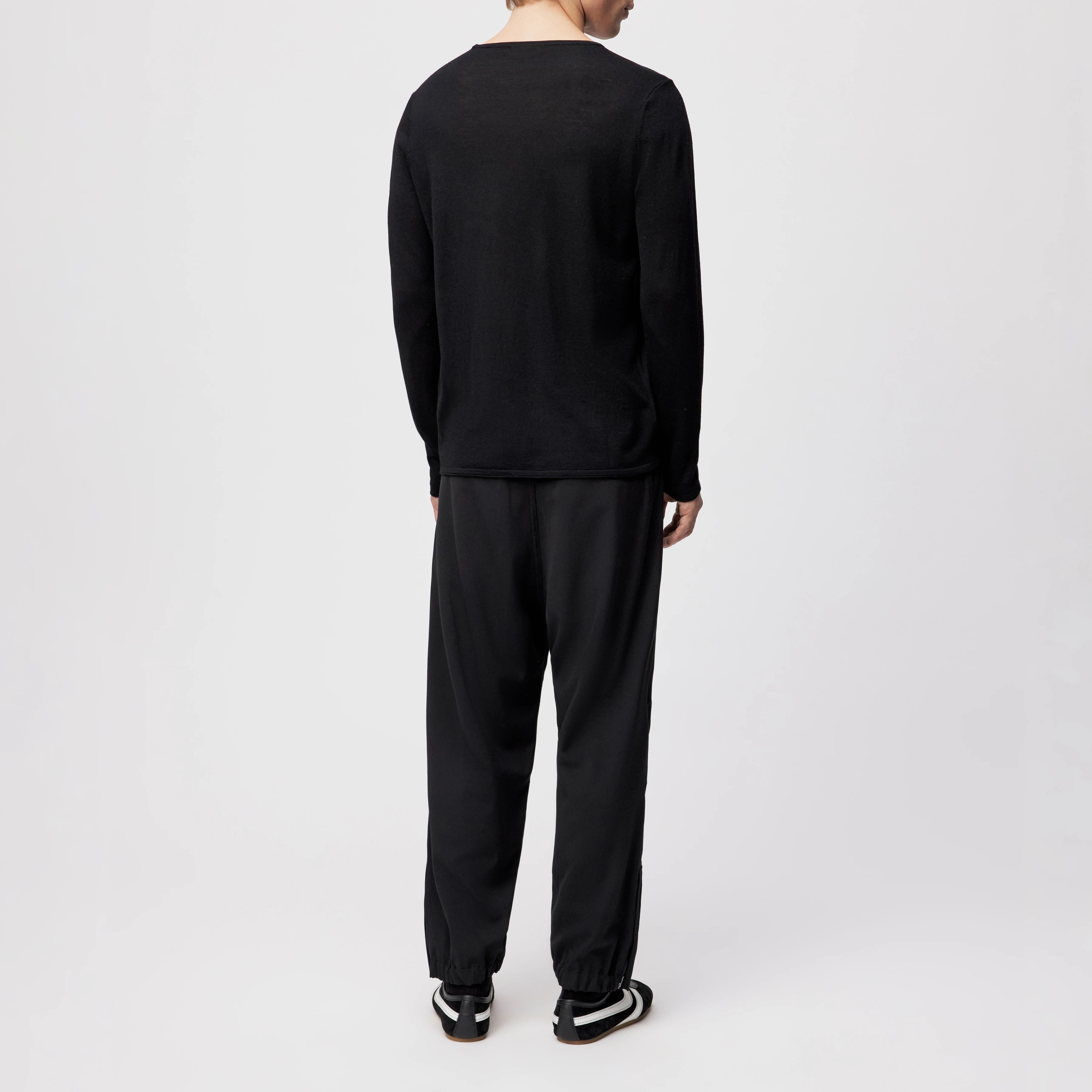 RIKONO - Strickpullover in feiner Merinowolle - Herren - schwarz - Rückansicht