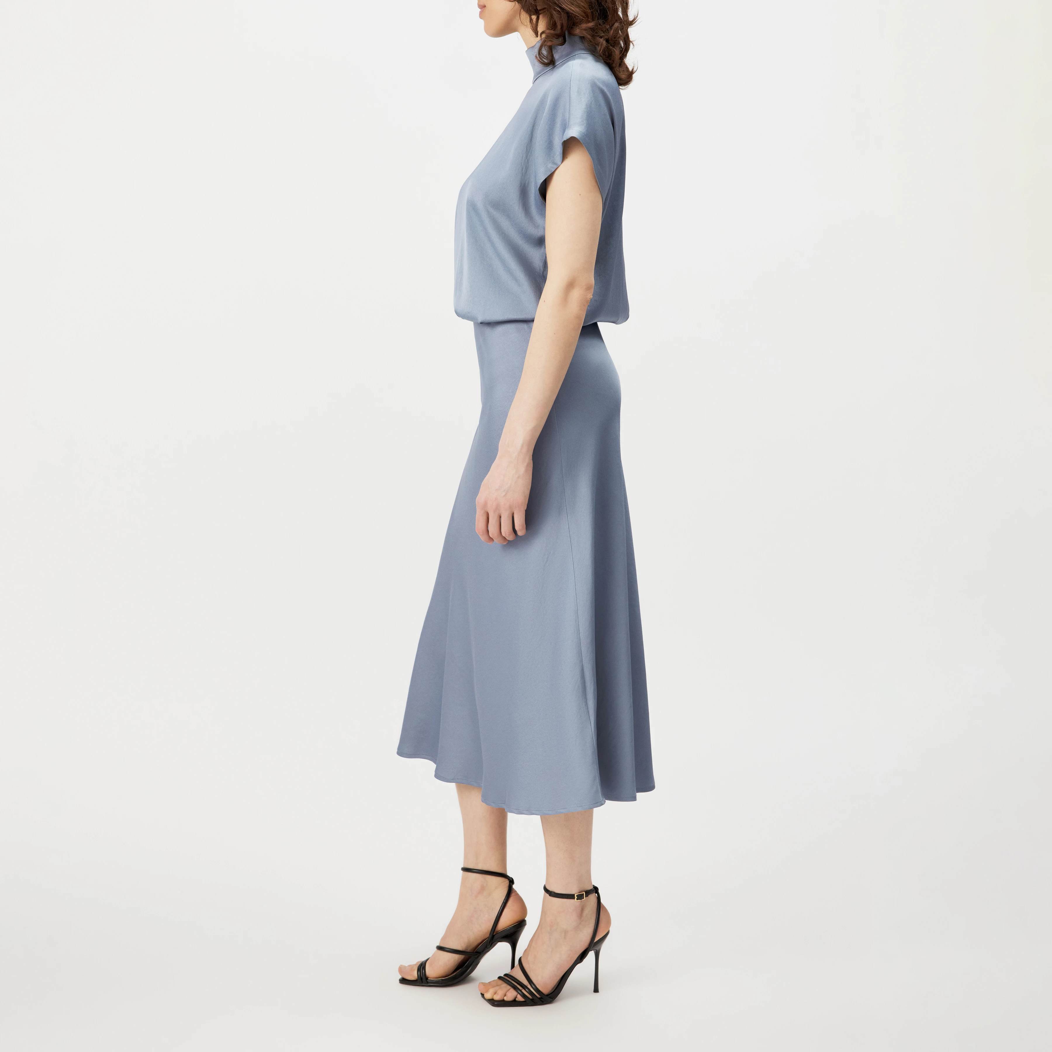 URA - Mid-length slip skirt in satin - women - blue - Seitenansicht