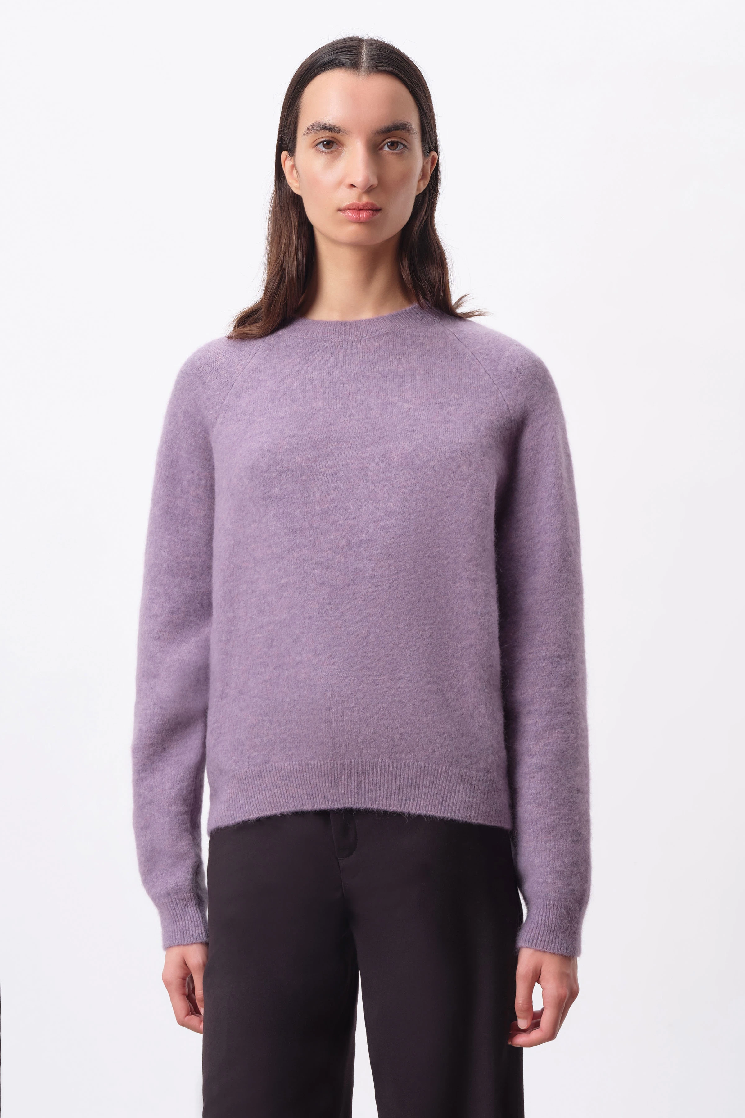 PEMIRI - egg-shape jumper with raglan sleeves in alpaca mix - women - purple - Frontansicht