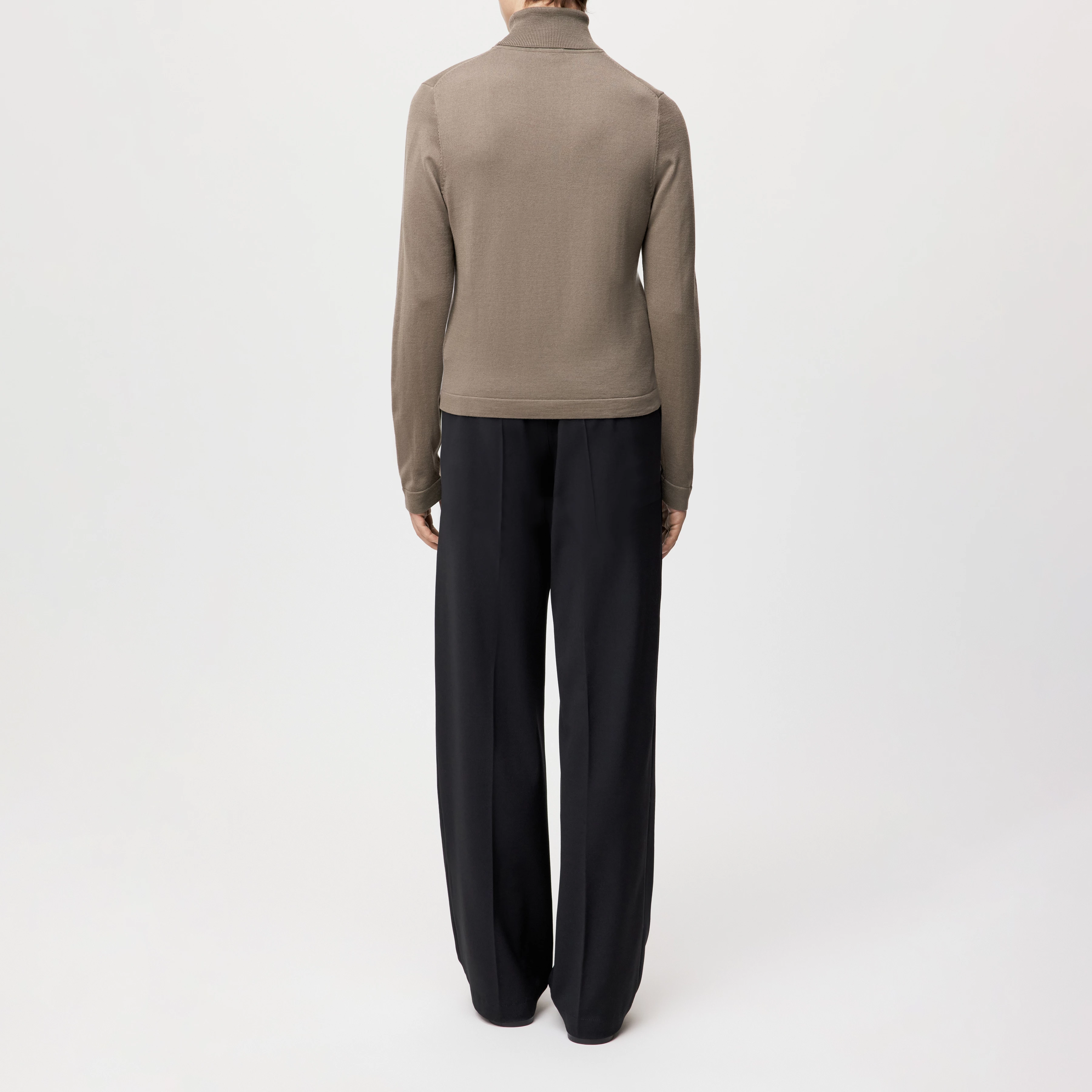 JOEY - Turtleneck jumper in 100% merino wool - men - brown - Rückansicht