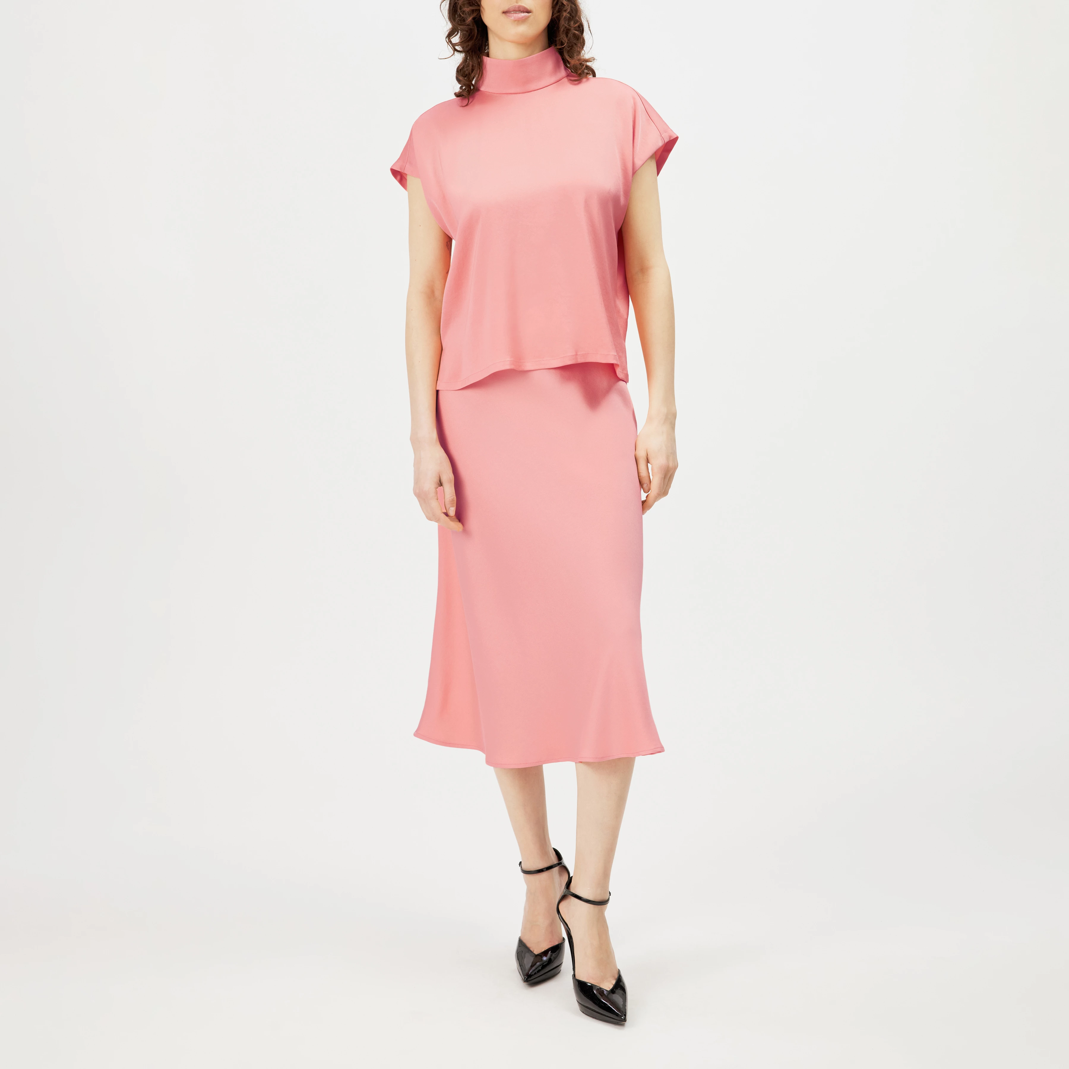 ALARIA_1 - Shirt blouse with stand-up collar in satin - women - orange - Ganzkörper-Frontansicht