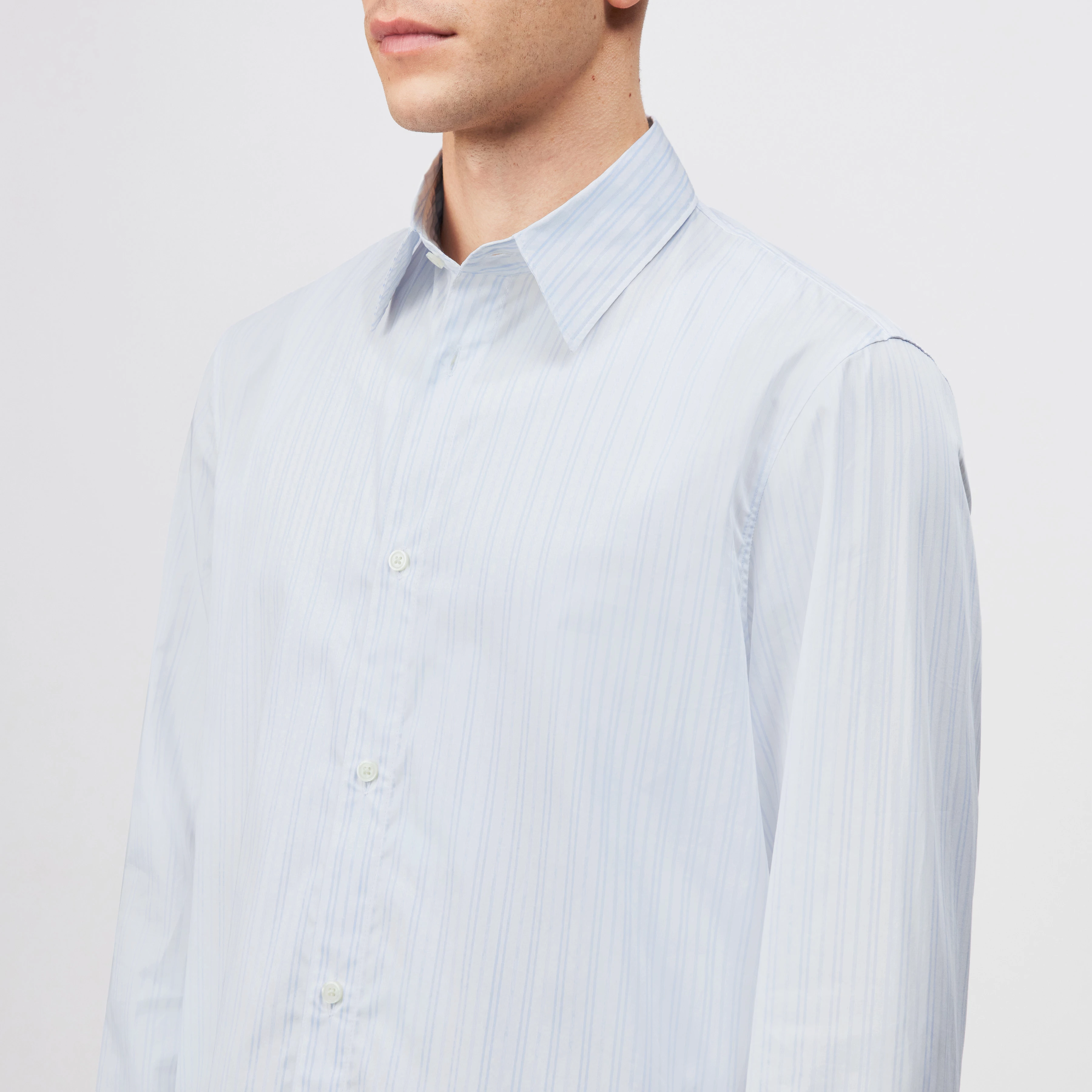 GAUNT - Classic long-sleeve shirt in pure cotton - men - white - Detailansicht am Model