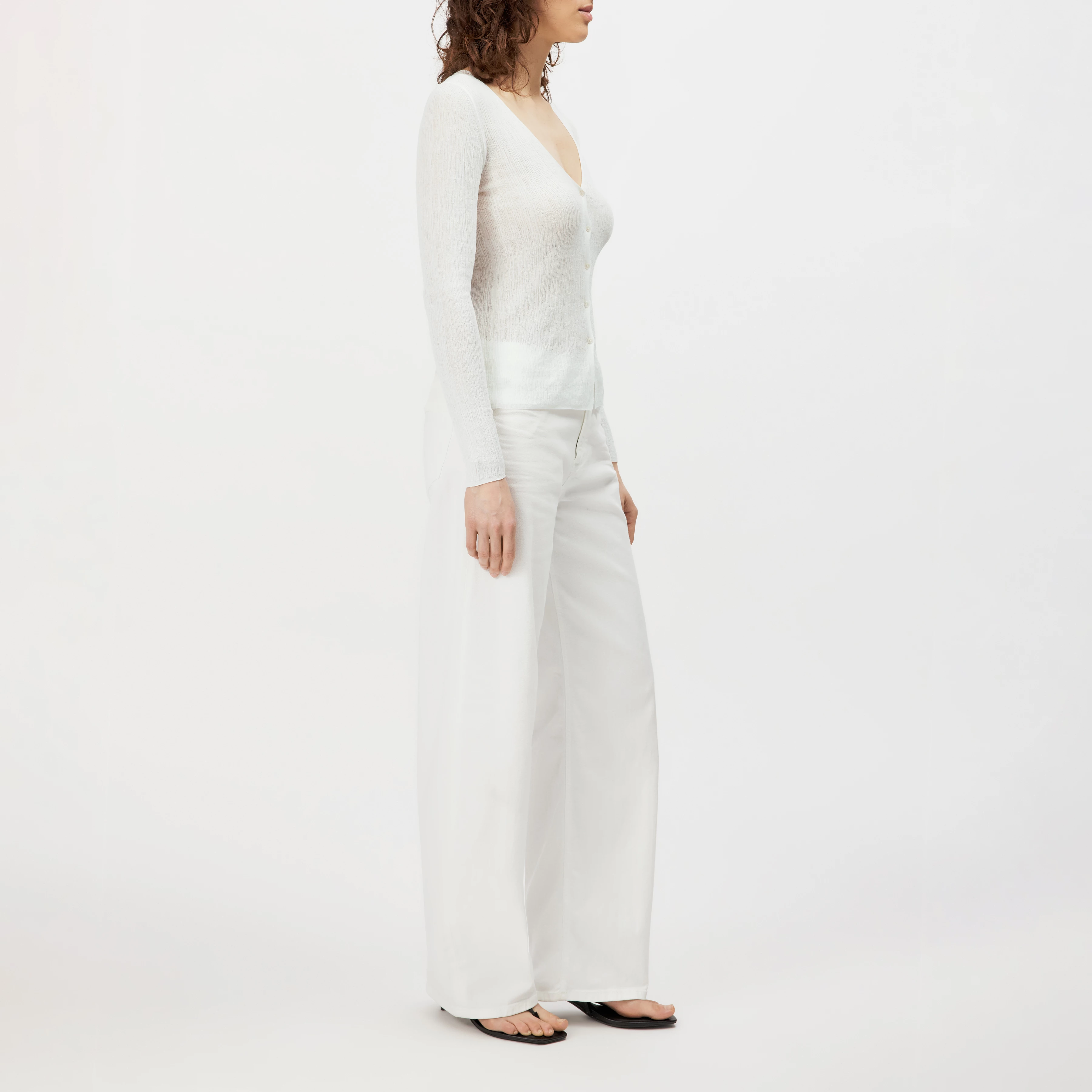 ANIELY - Tight Fit V-Neck Cardigan in Pure Cotton - women - off white - Seitenansicht
