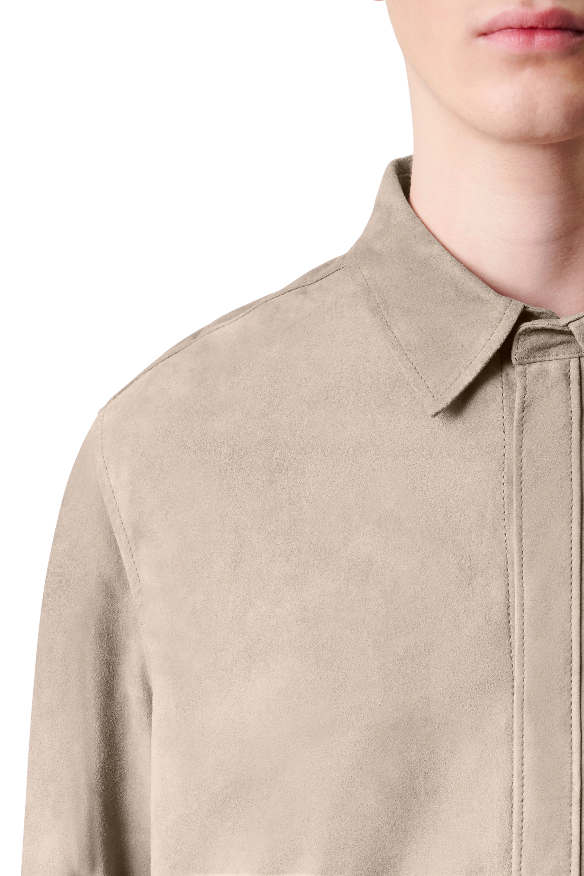 SELETON - lined shirt jacket in high-quality leather - men - beige - Detailansicht am Model
