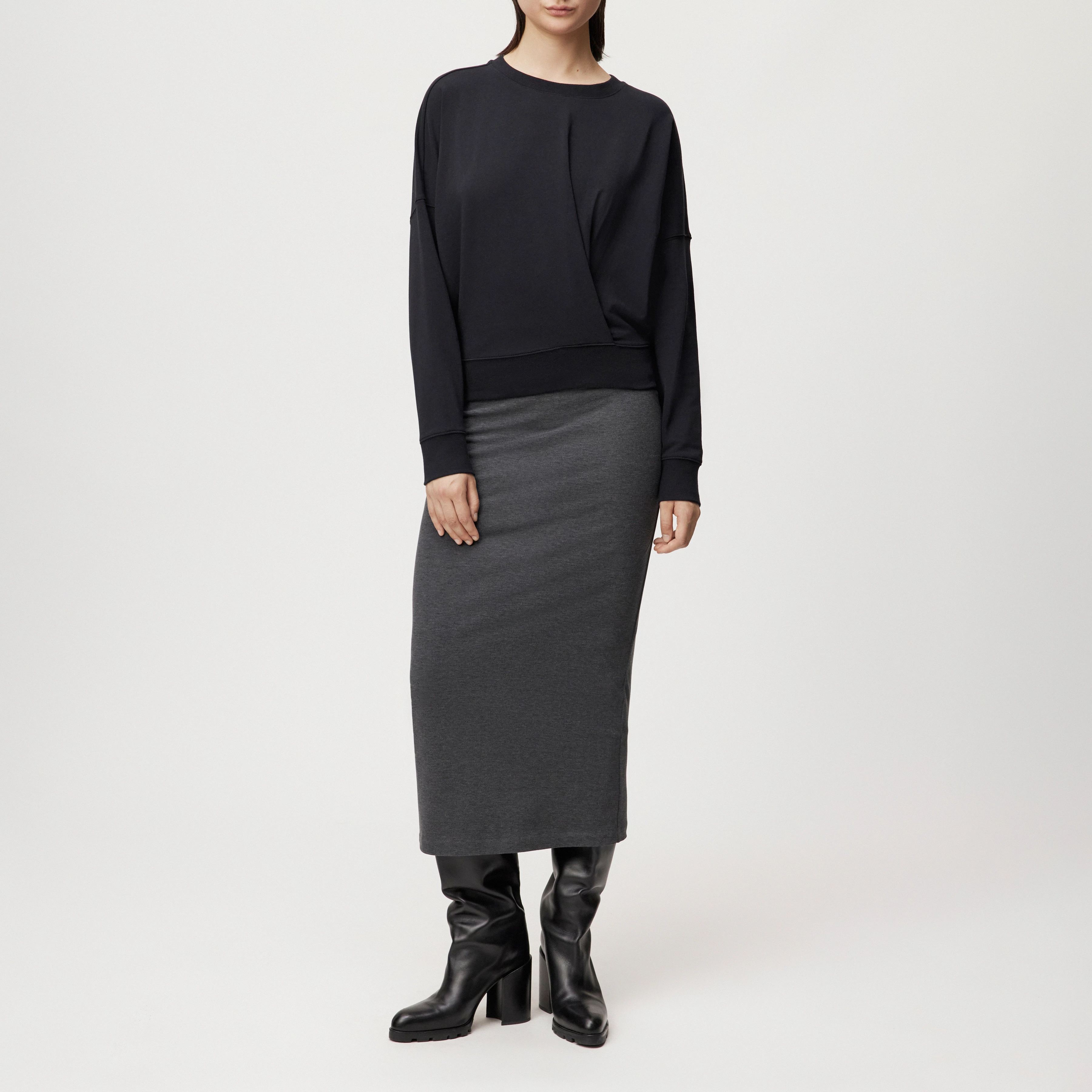 MASRE_P8 - Sweatshirt in Baumwoll-Mix - Damen - schwarz - Ganzkörper-Frontansicht