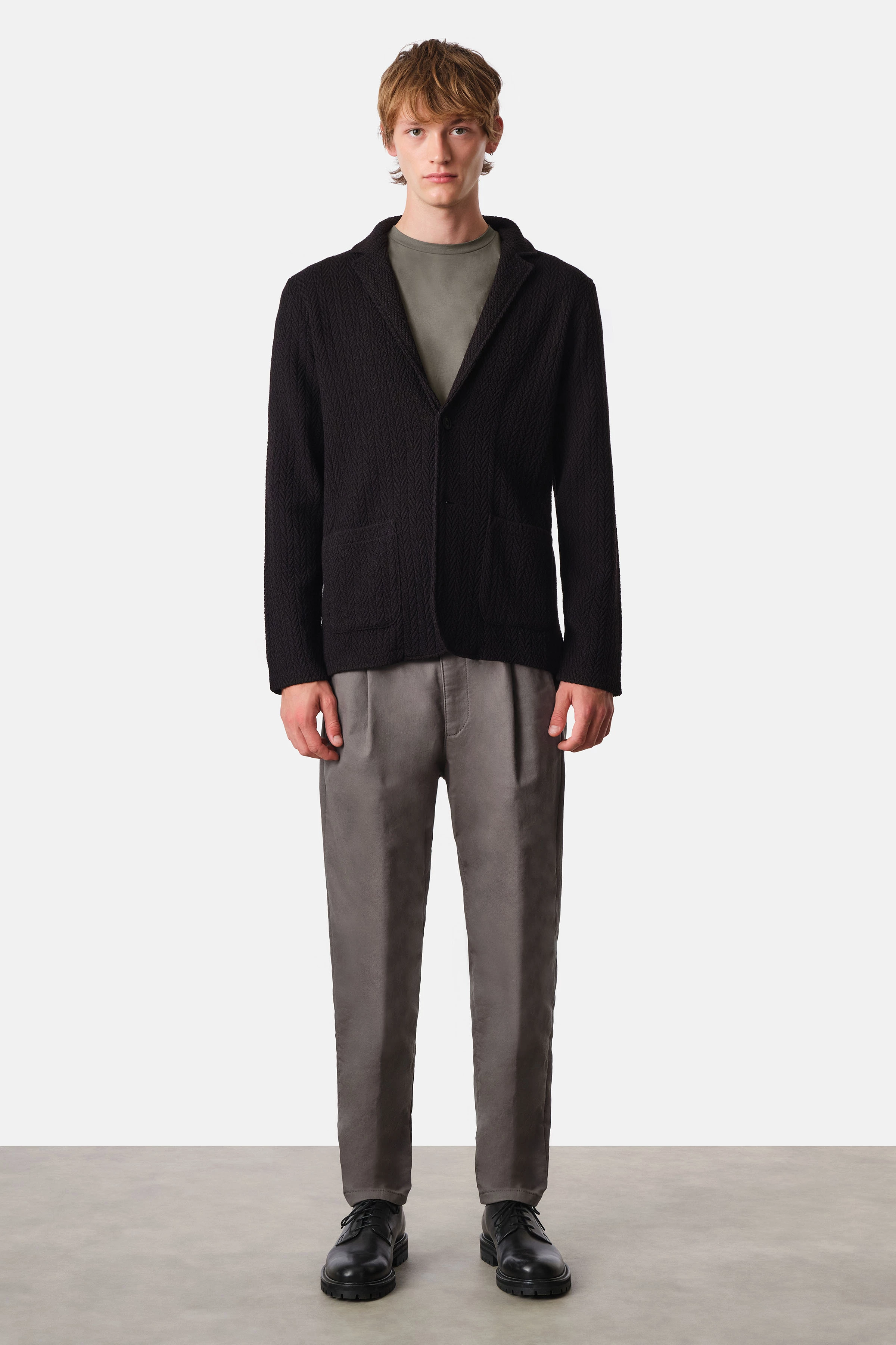 GRIGON - Strick Sakko Lammwoll-Mix - Herren - schwarz - Ganzkörper-Frontansicht