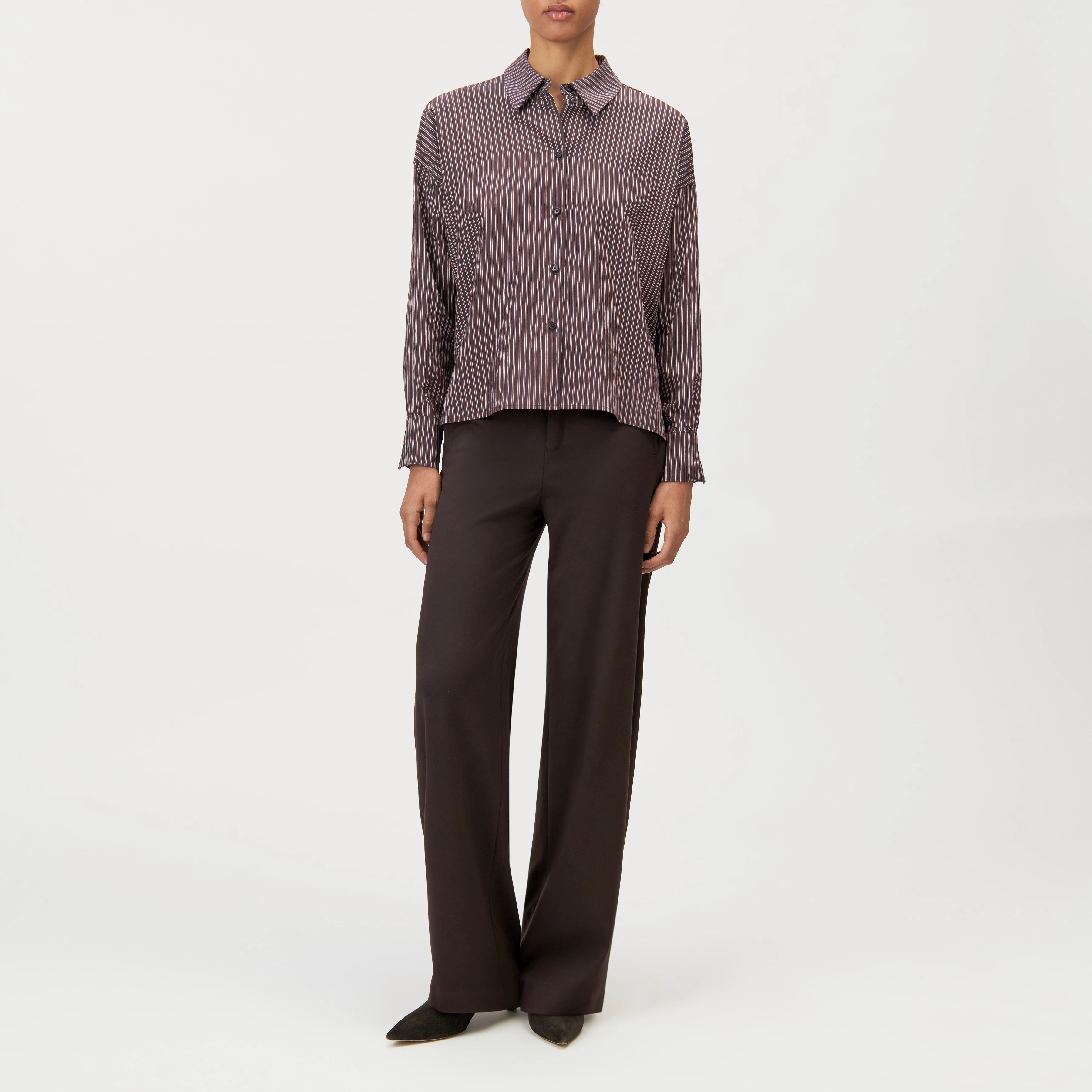 CLOELIA - Classic shirt blouse in viscose mix - women - brown - Ganzkörper-Frontansicht
